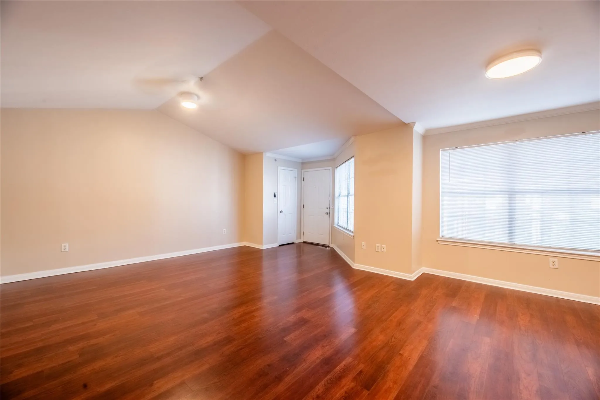 Photo 2 of 501 W 26TH ST #323