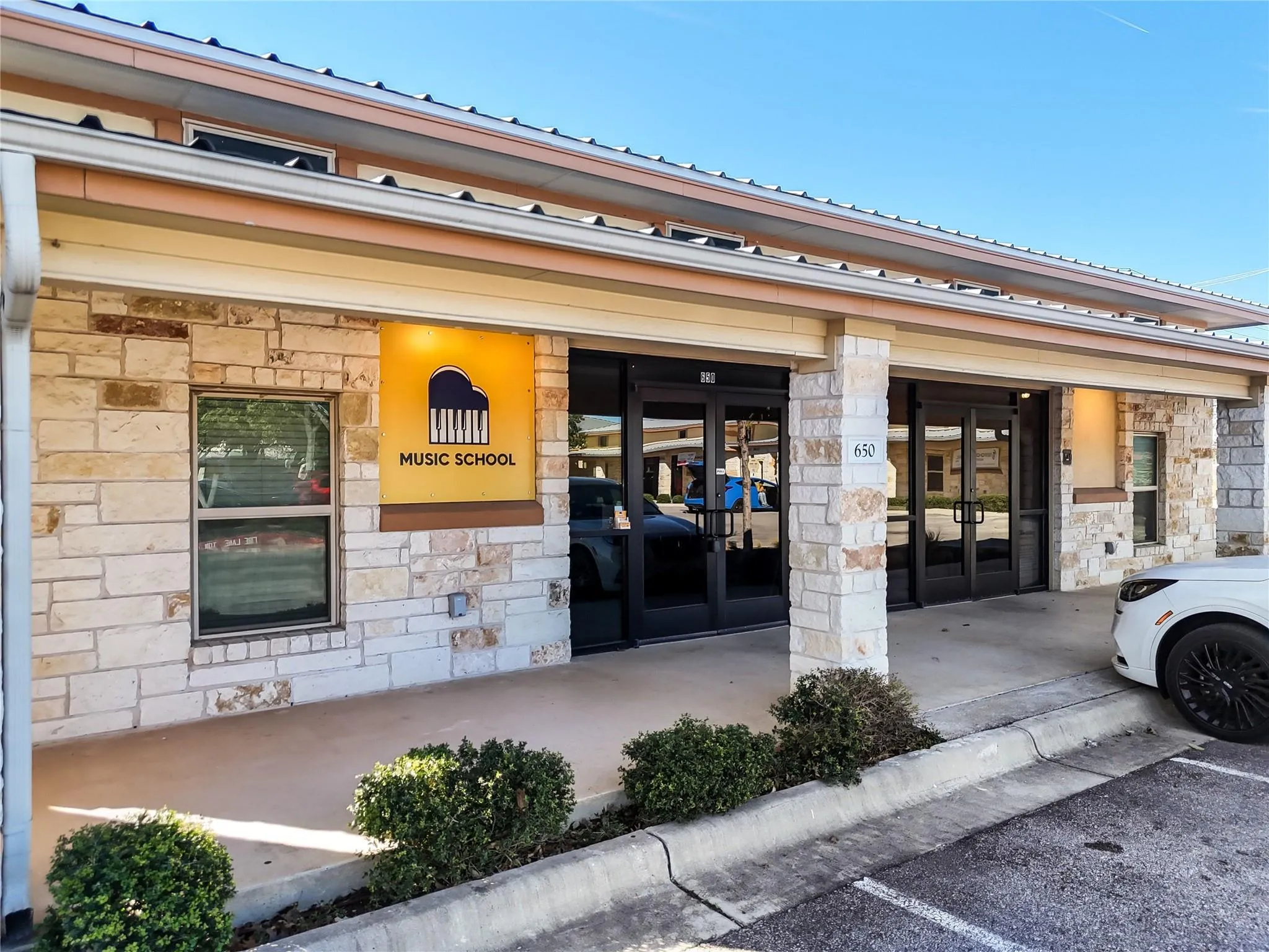 Photo of 3001 JOE DIMAGGIO BLVD #600A + 650B, Round Rock, TX, 78665