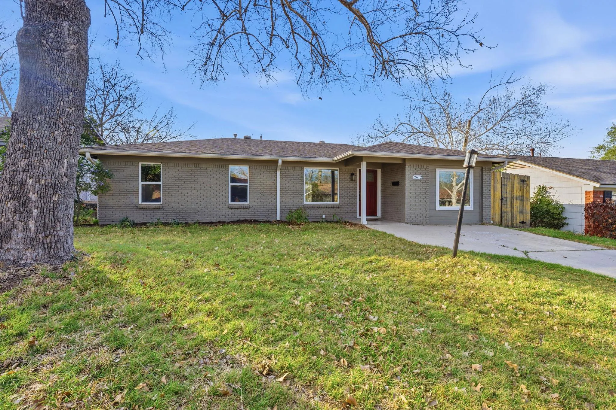 Photo 4 of 2612 LITTLE JOHN LN