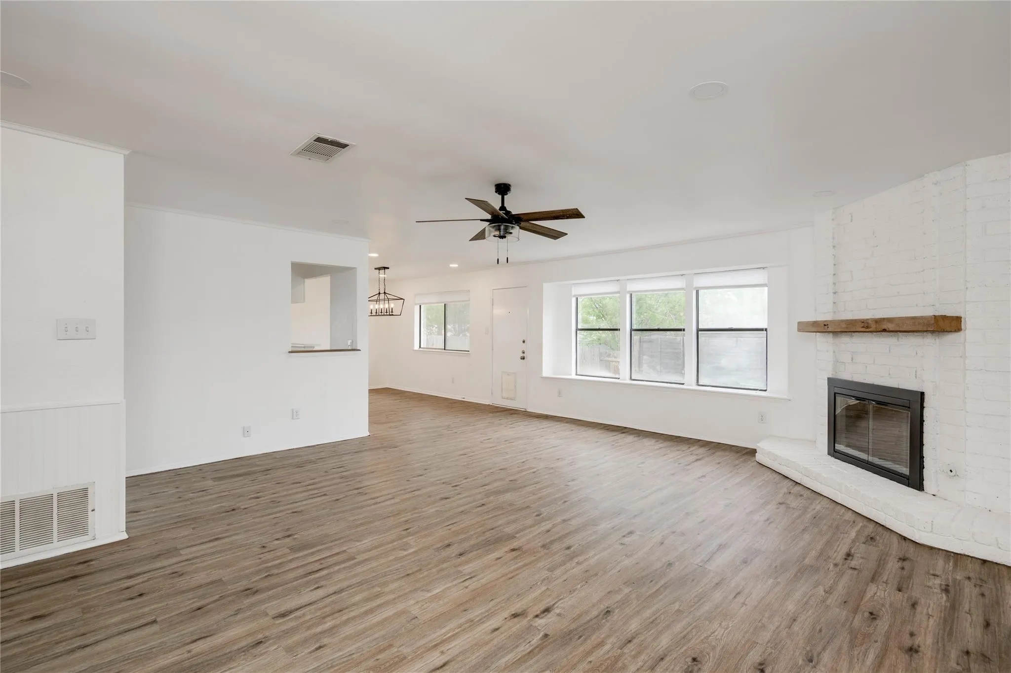 Photo 2 of 6705 LANCRET HILL DR
