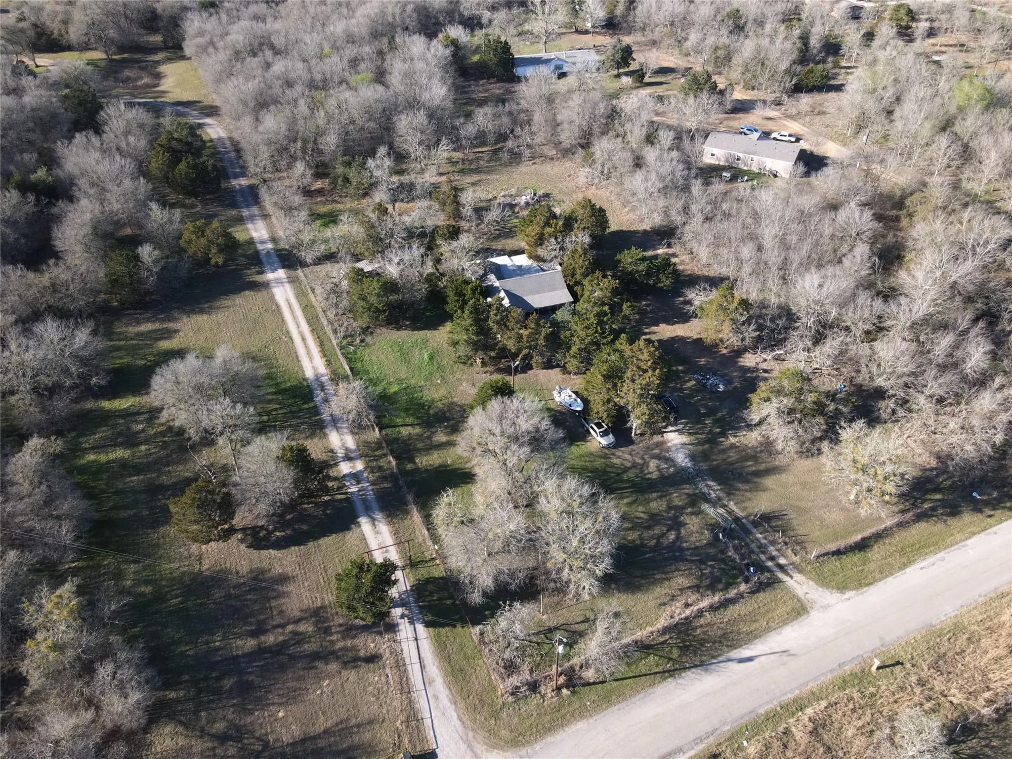 Photo 3 of 221 LOWER ELGIN RD