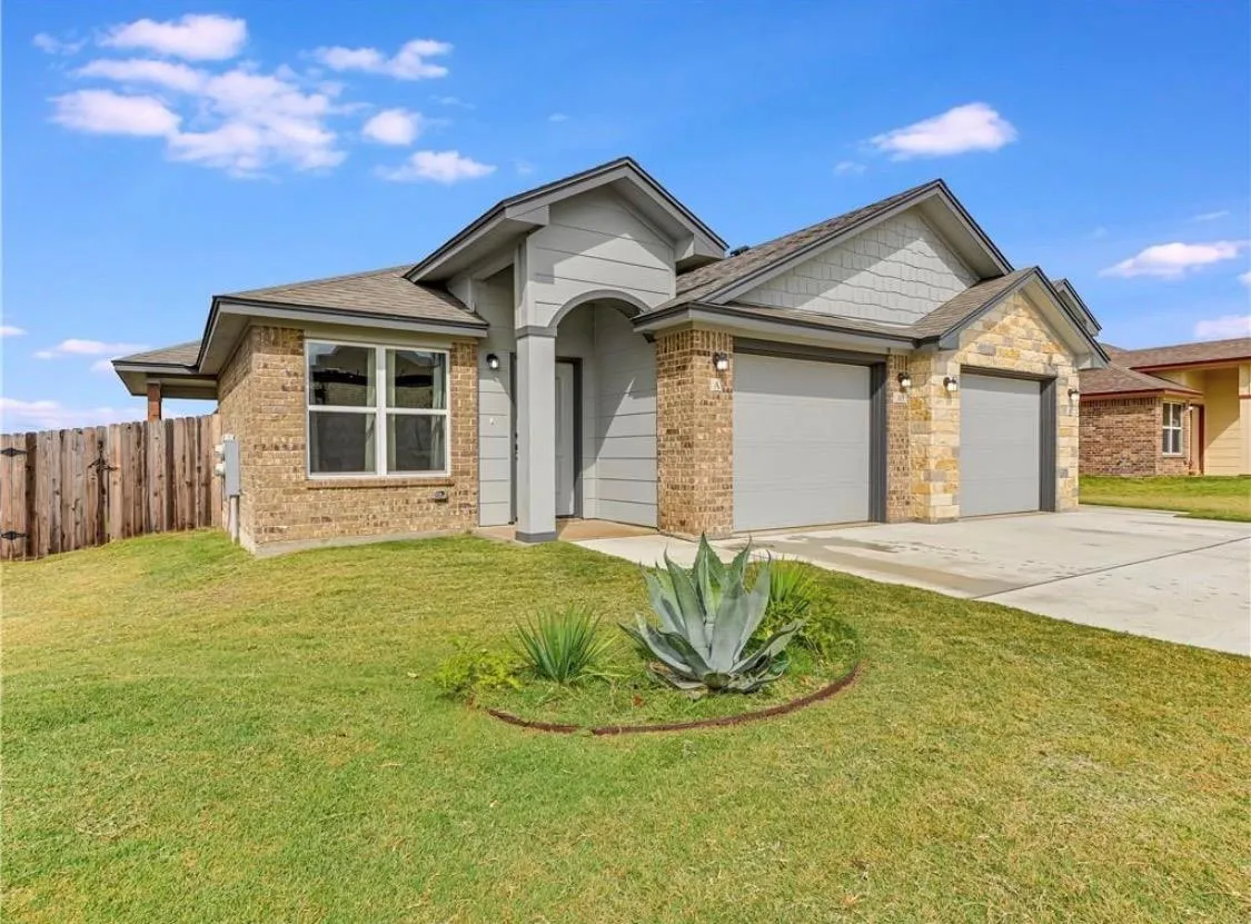 Photo of 113 CALVIN SMITH LN, Jarrell, TX, 76537