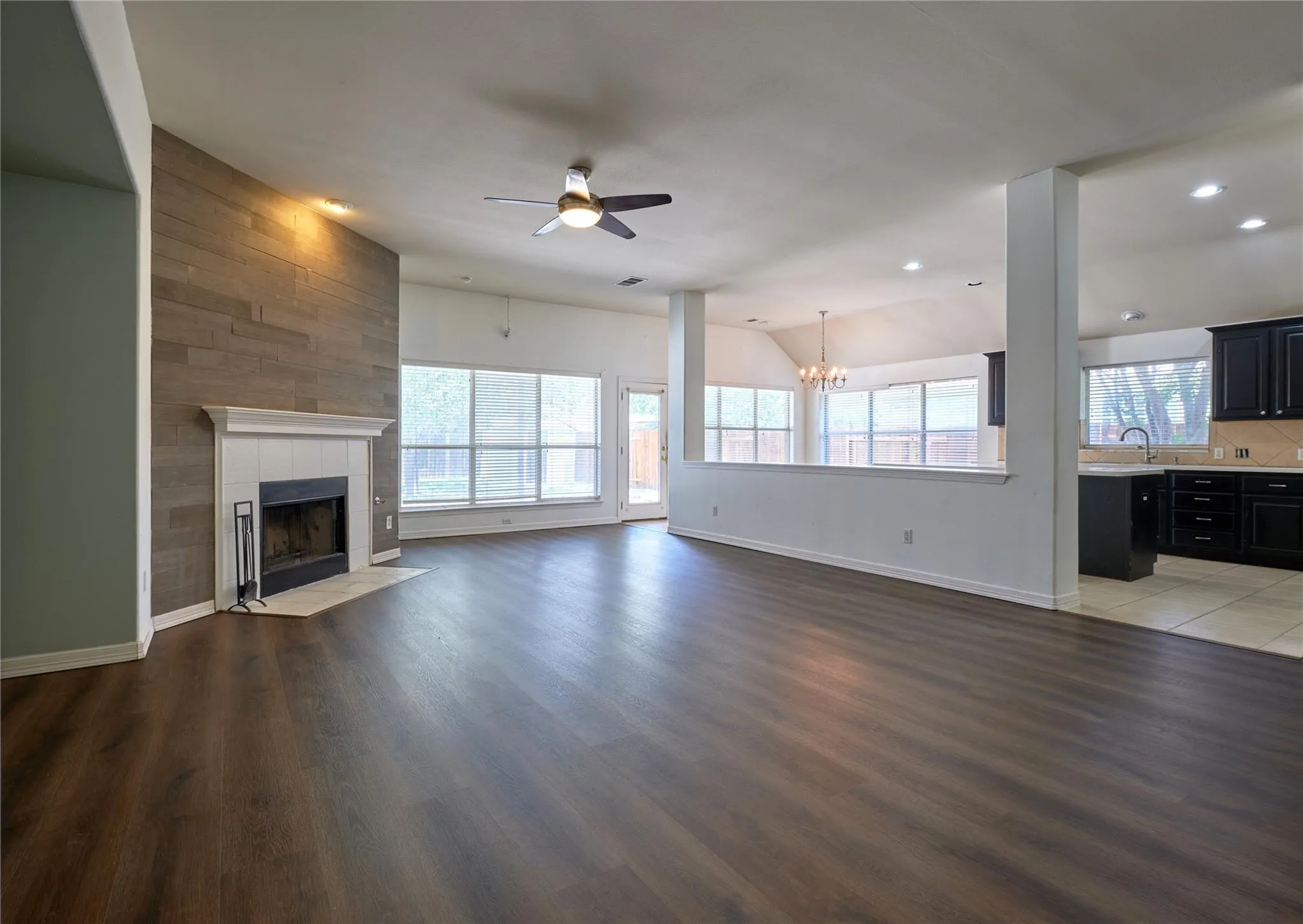 Photo 4 of 11708 PILLION PL
