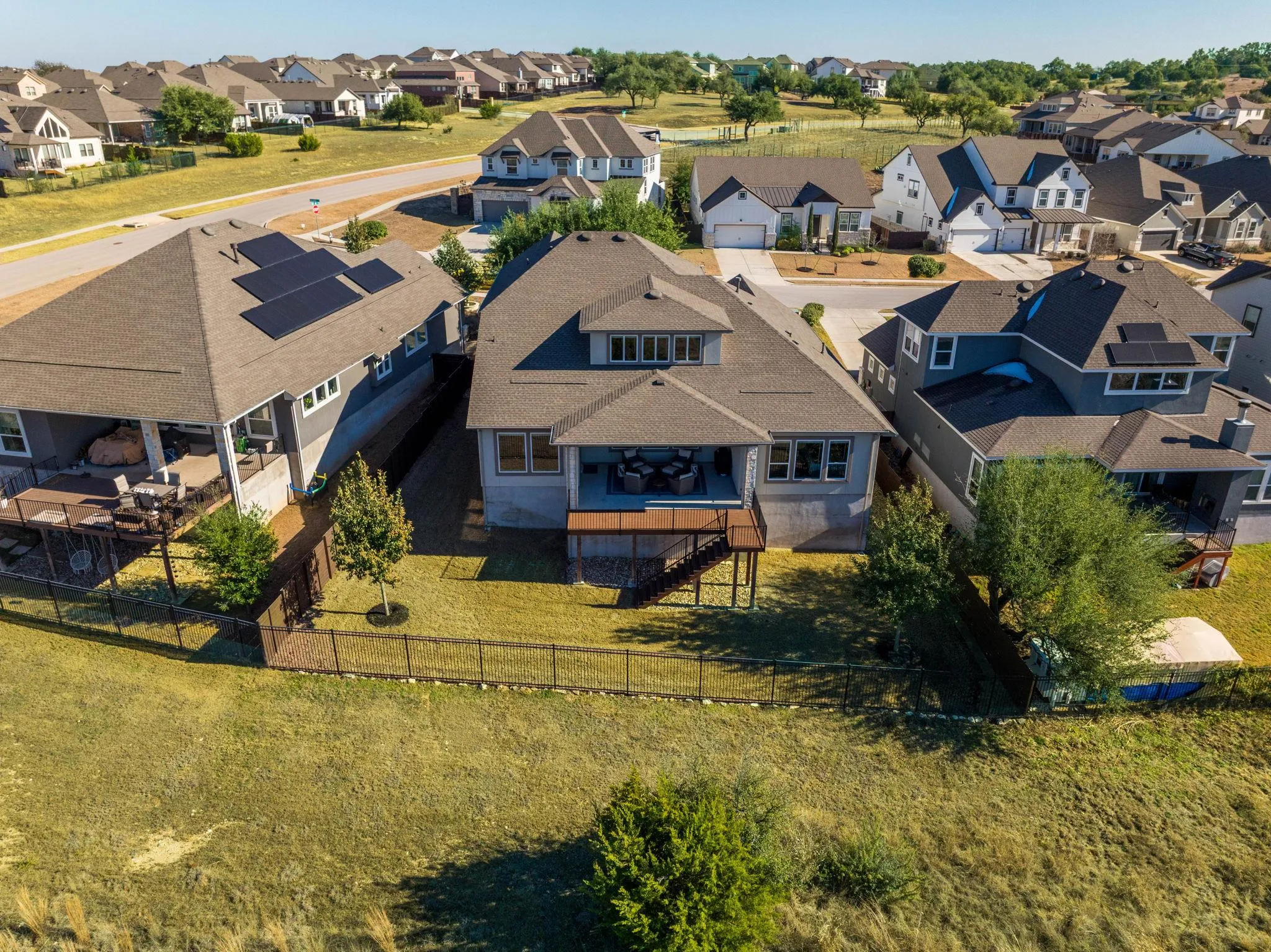 Photo 2 of 16704 HORONDELLE DR