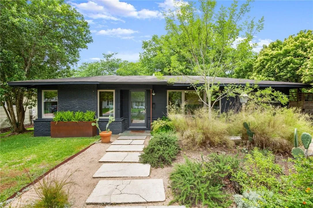 Photo of 1303 GLENCREST DR, Austin, TX, 78723