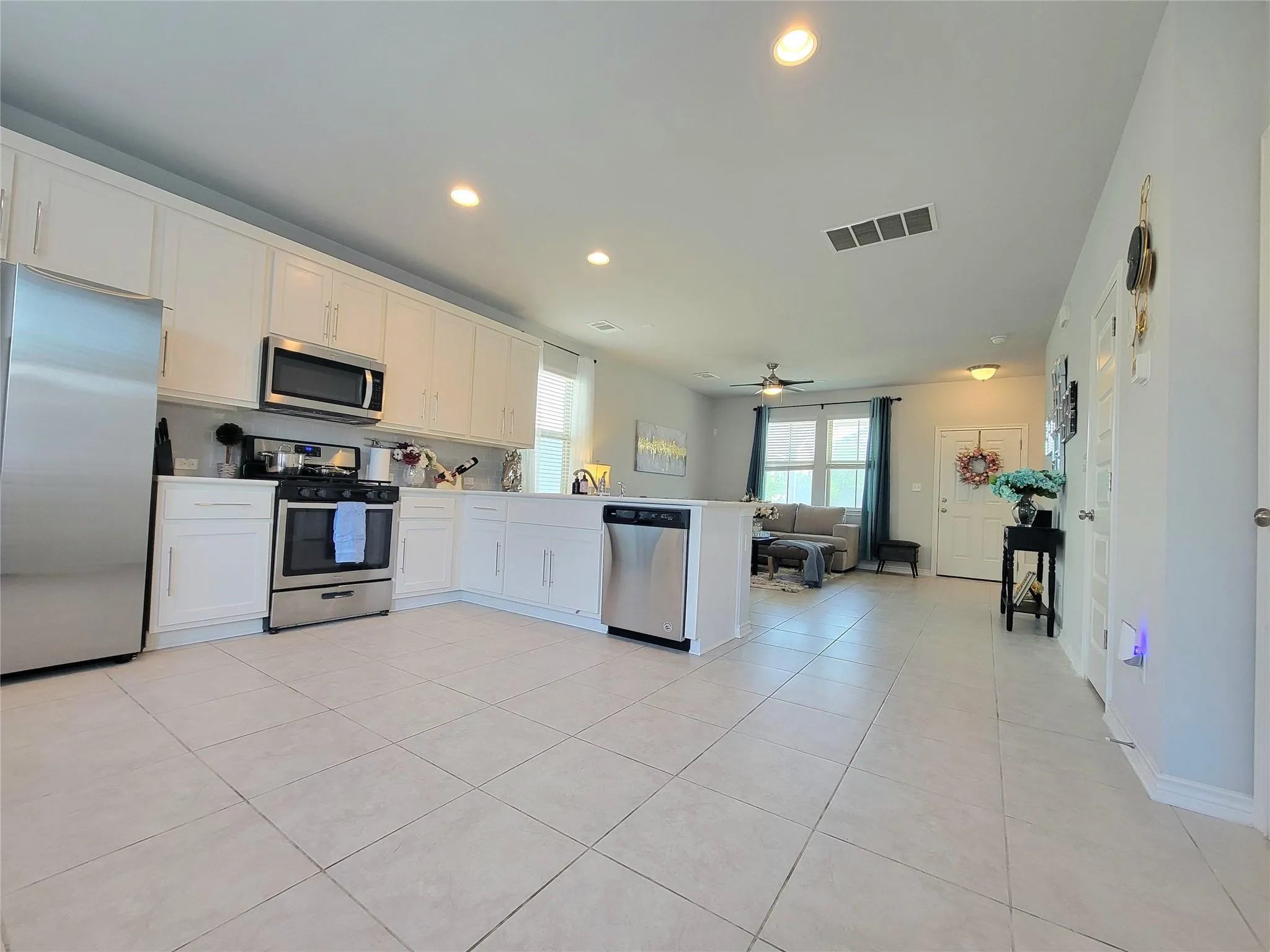 Photo 5 of 1765 YAUPON GROVE LN