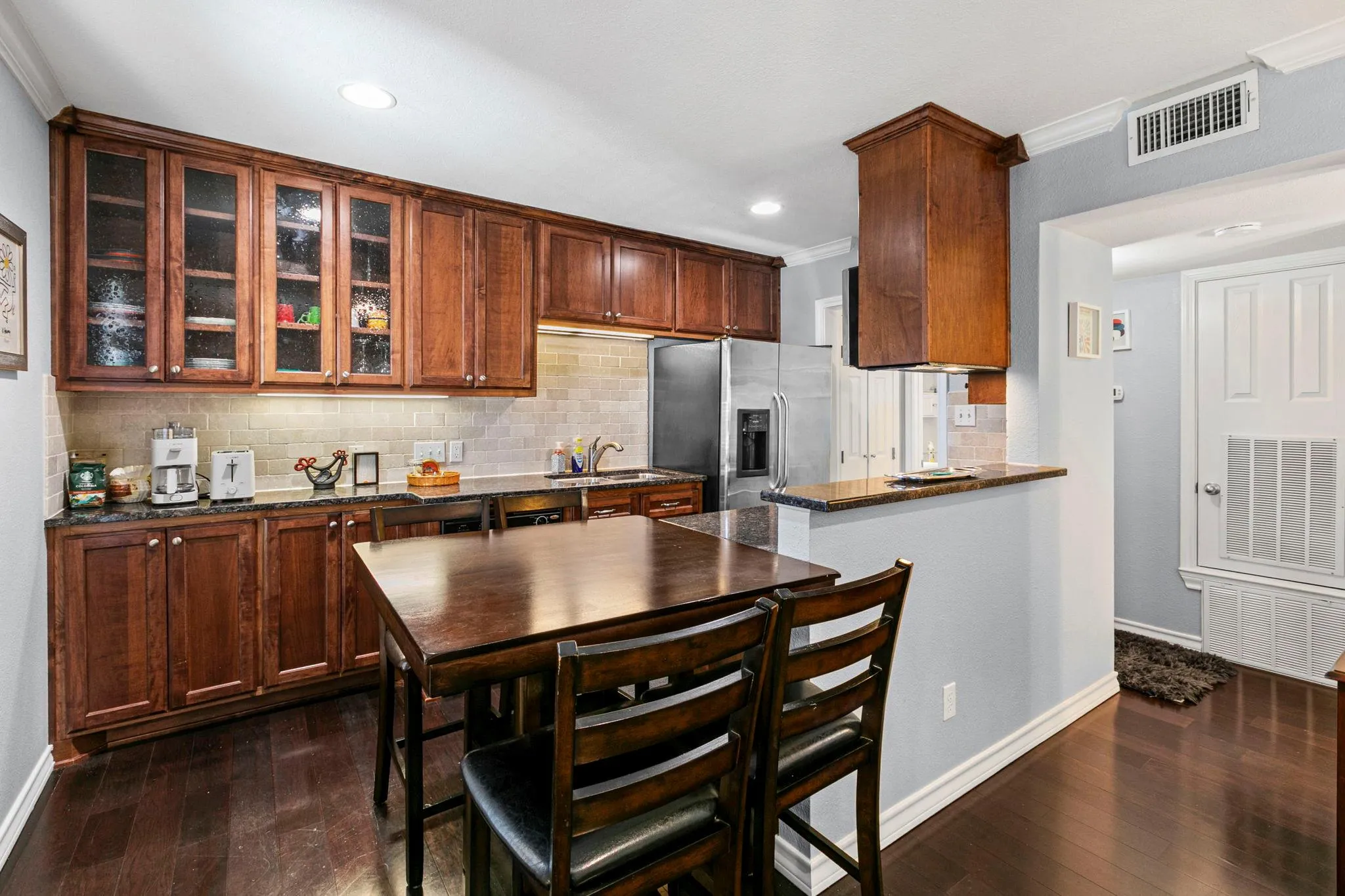 Photo 4 of 407 E 45TH ST #116