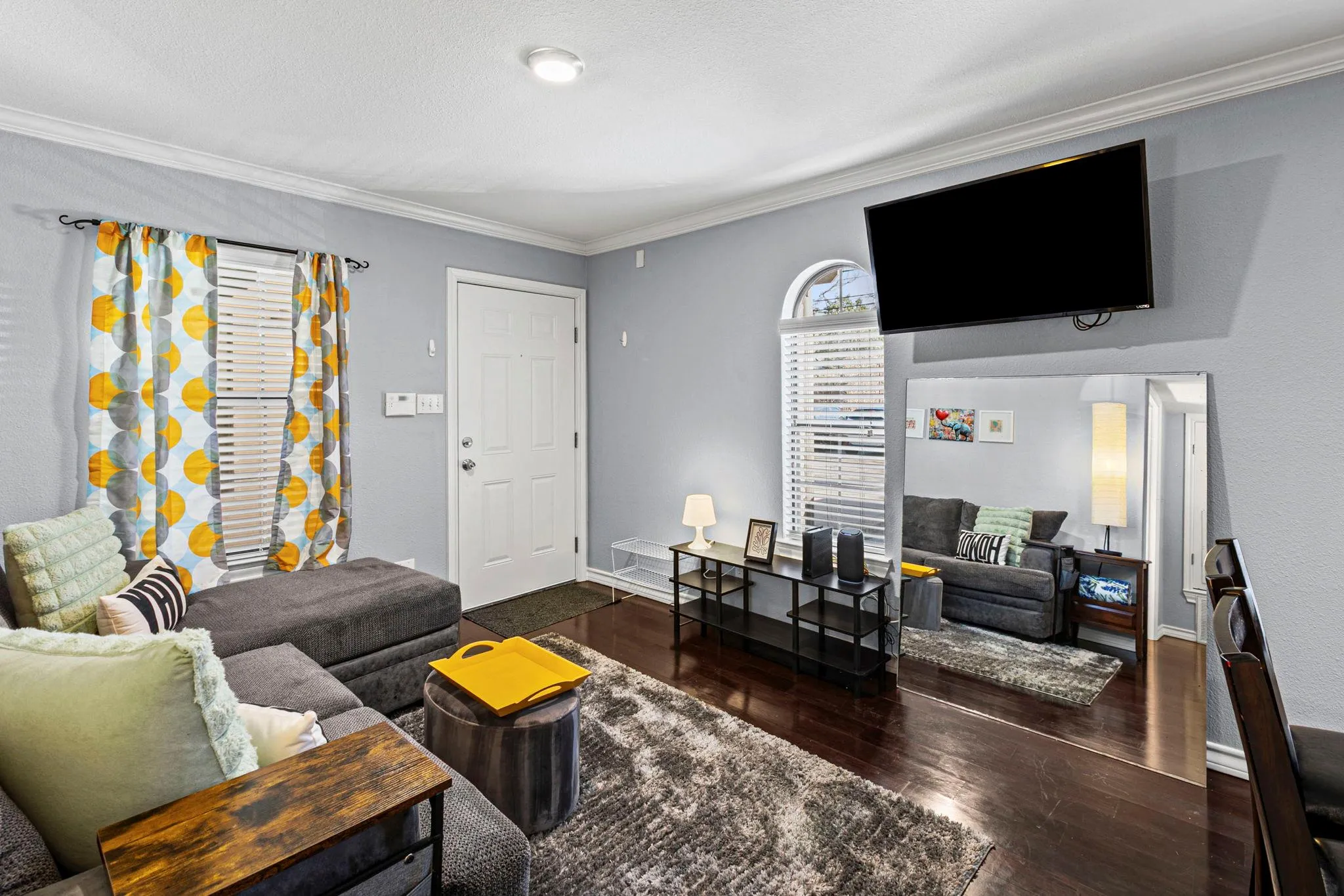 Photo 3 of 407 E 45TH ST #116