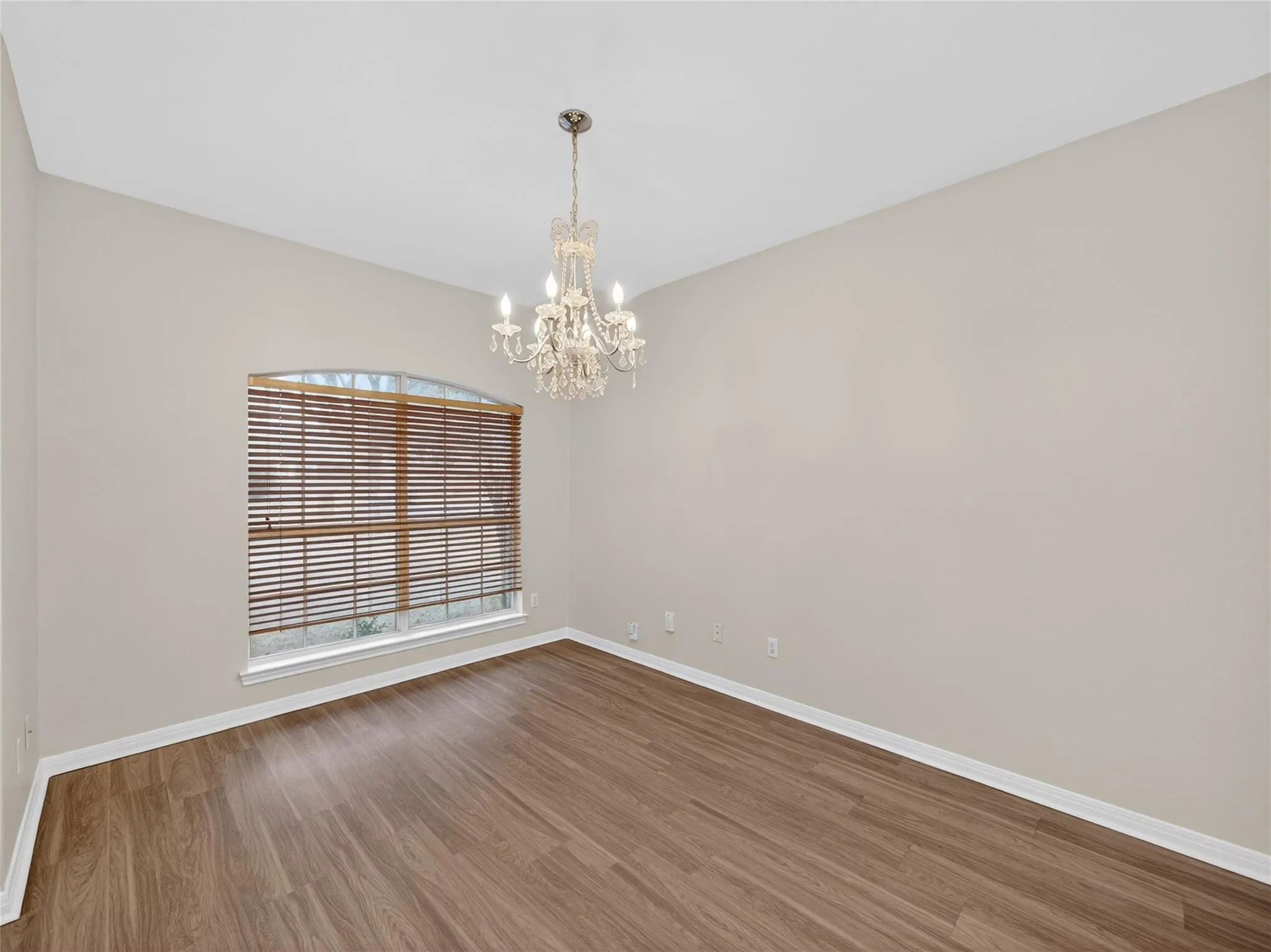 Photo 5 of 11029 BALLYBUNION PL