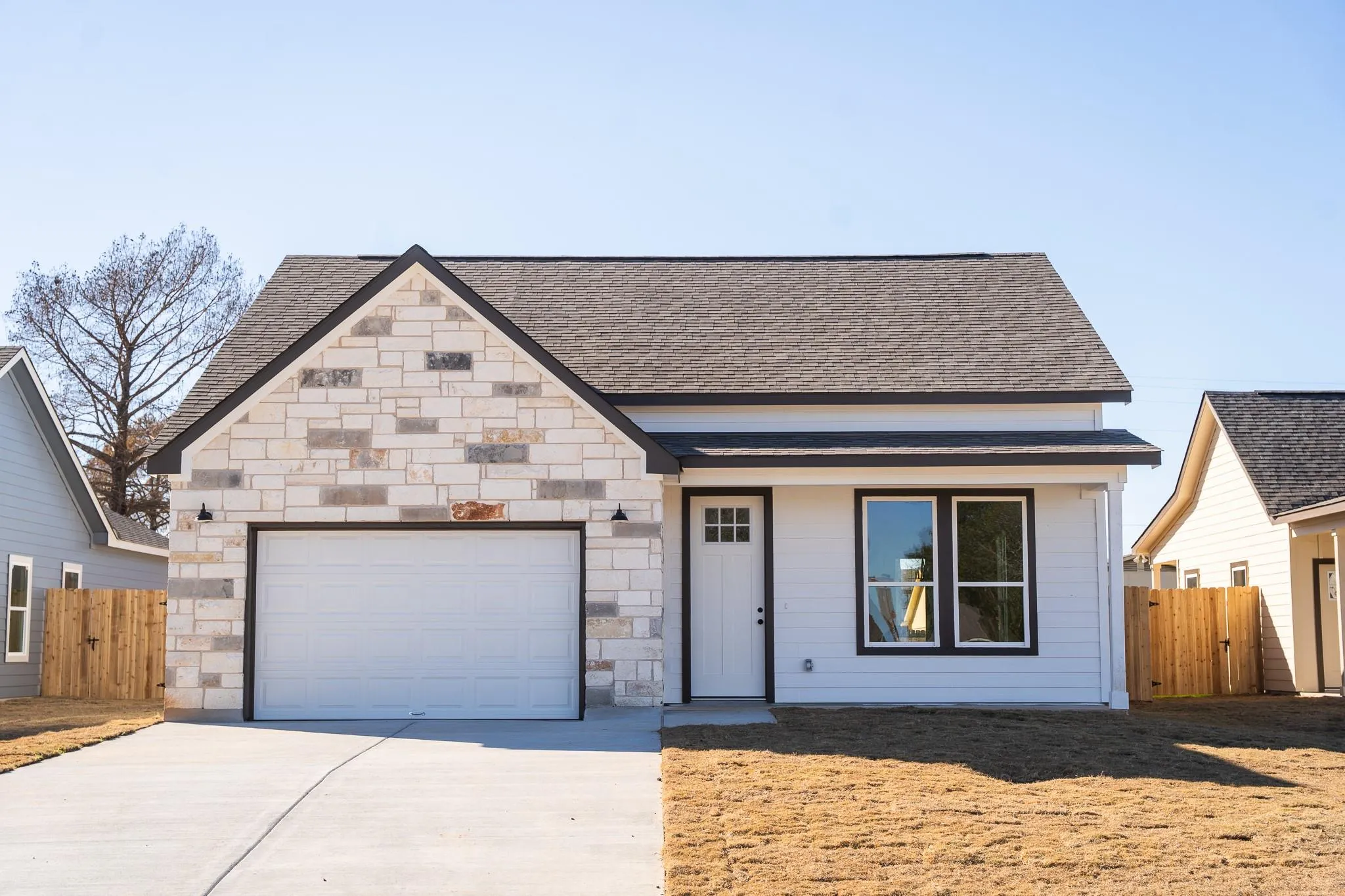 Photo 3 of 313 STRING PRAIRIE WAY