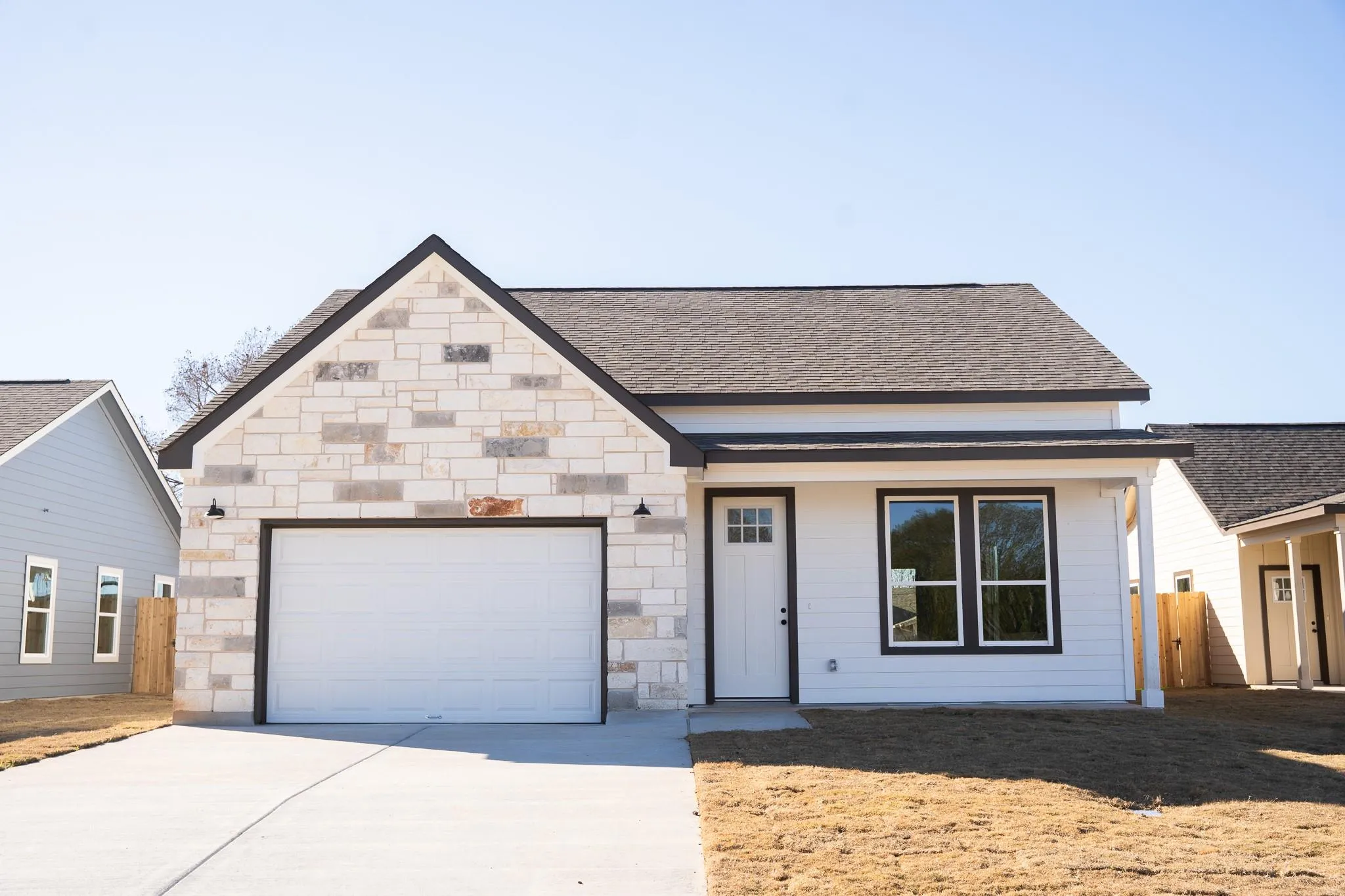 Photo of 313 STRING PRAIRIE WAY, Smithville, TX, 78957