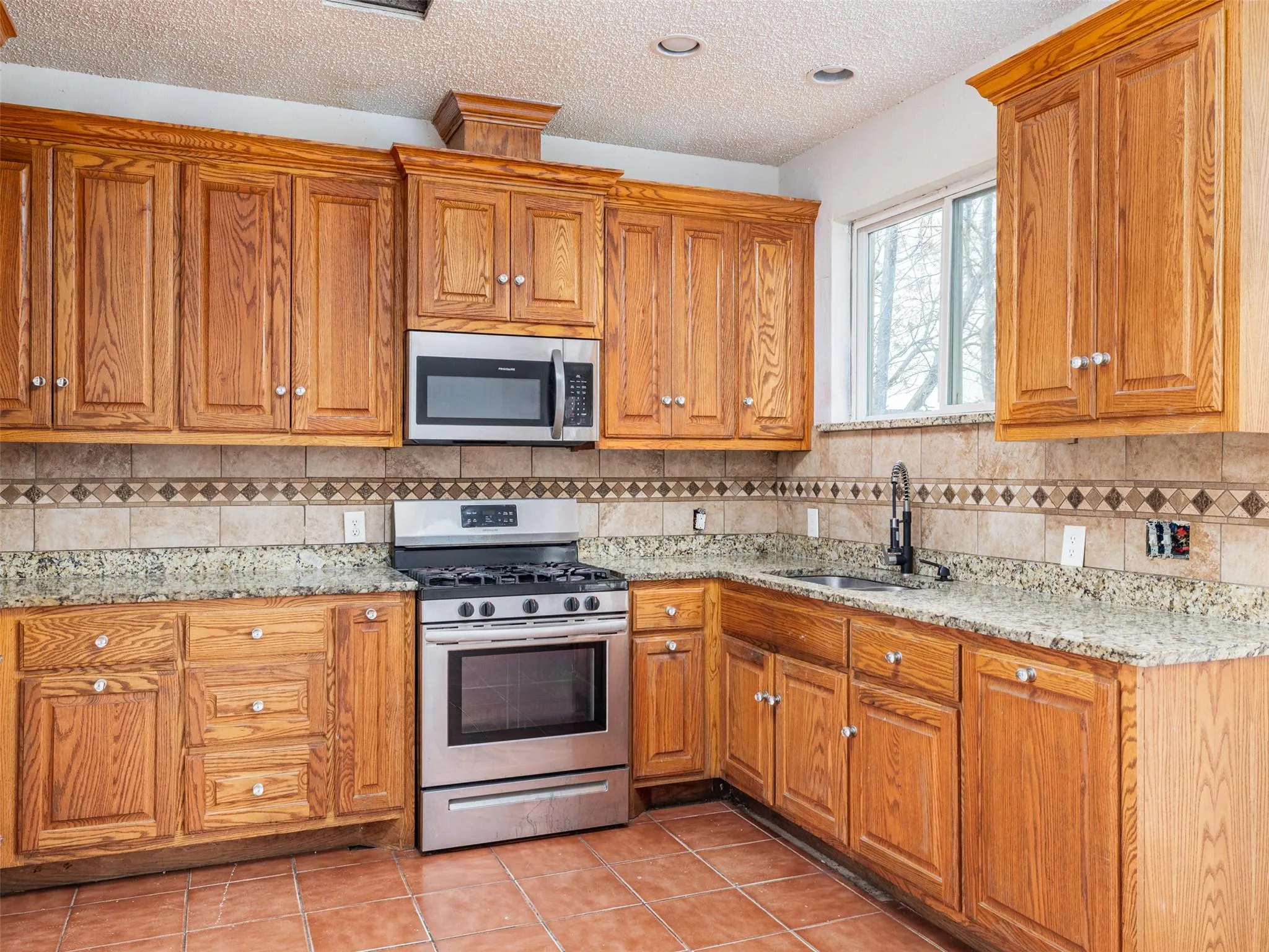 Photo 4 of 506 TILLERY ST