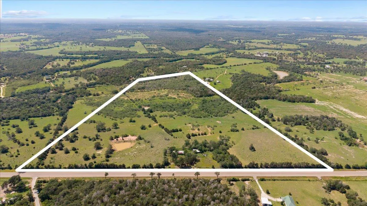 Photo of 3628 S HIGHWAY 304, Rosanky, TX, 78953