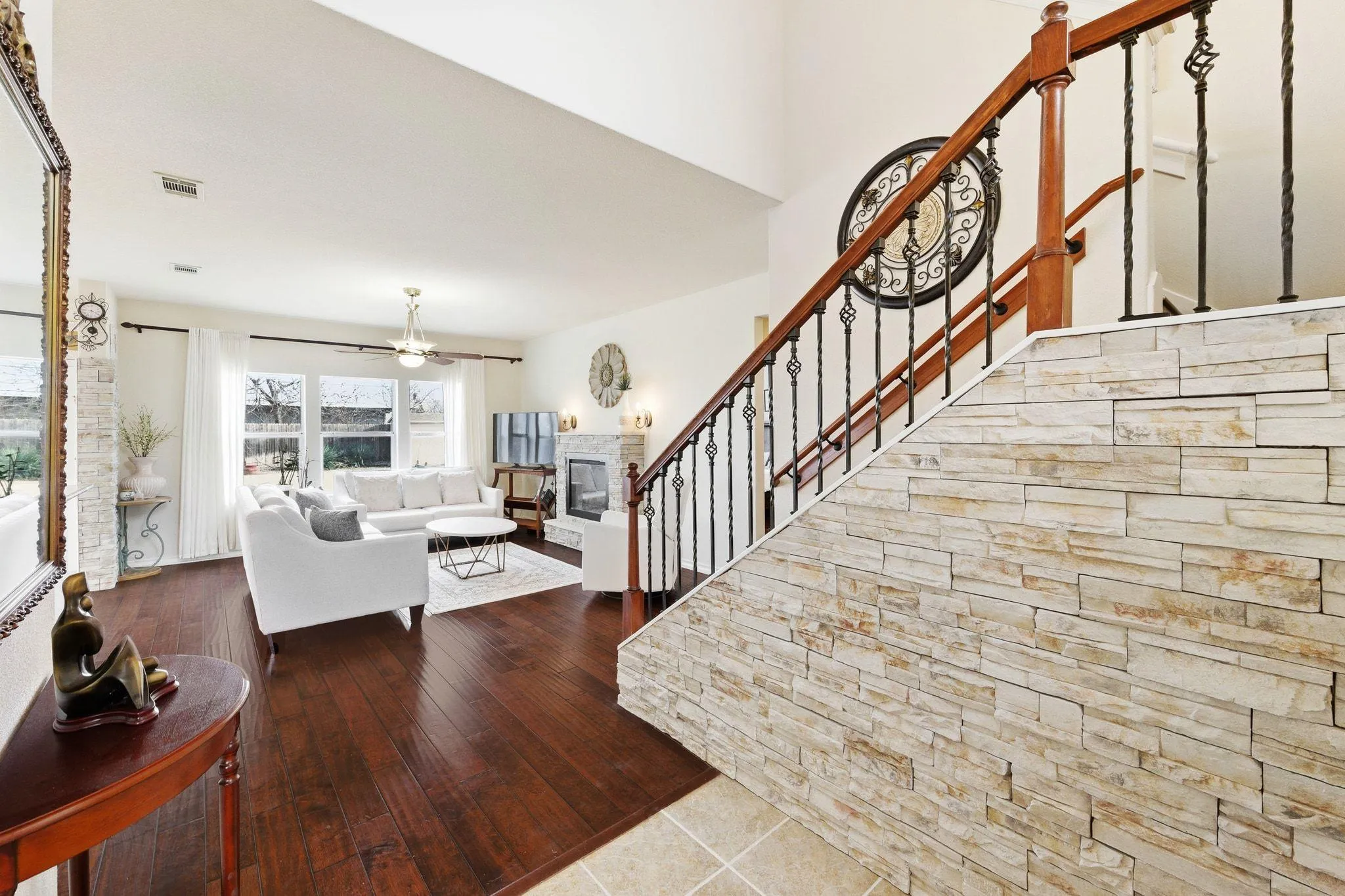 Photo 5 of 21205 PENNY ROYAL DR