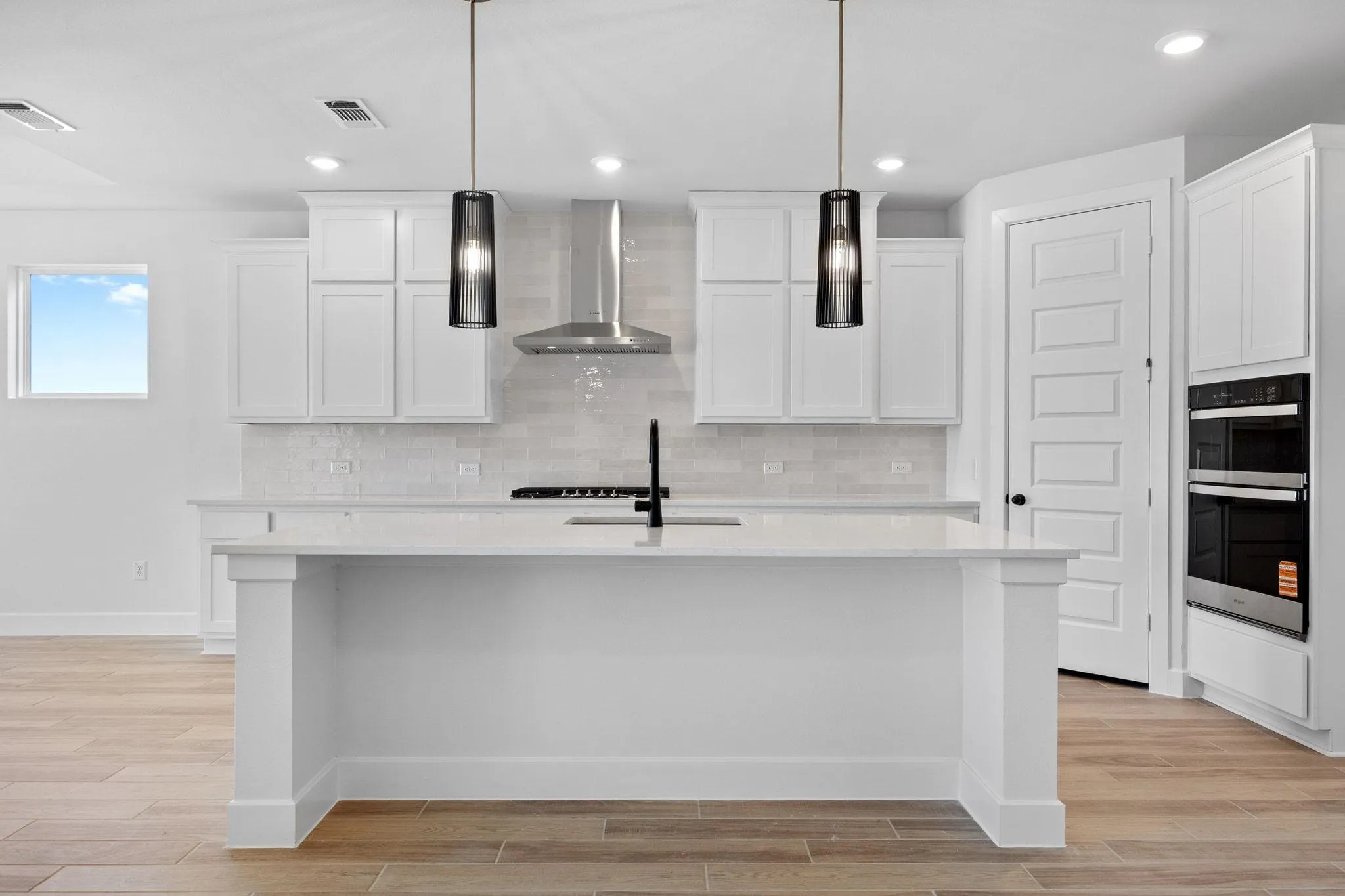 Photo 5 of 317 HORSEMINT LN
