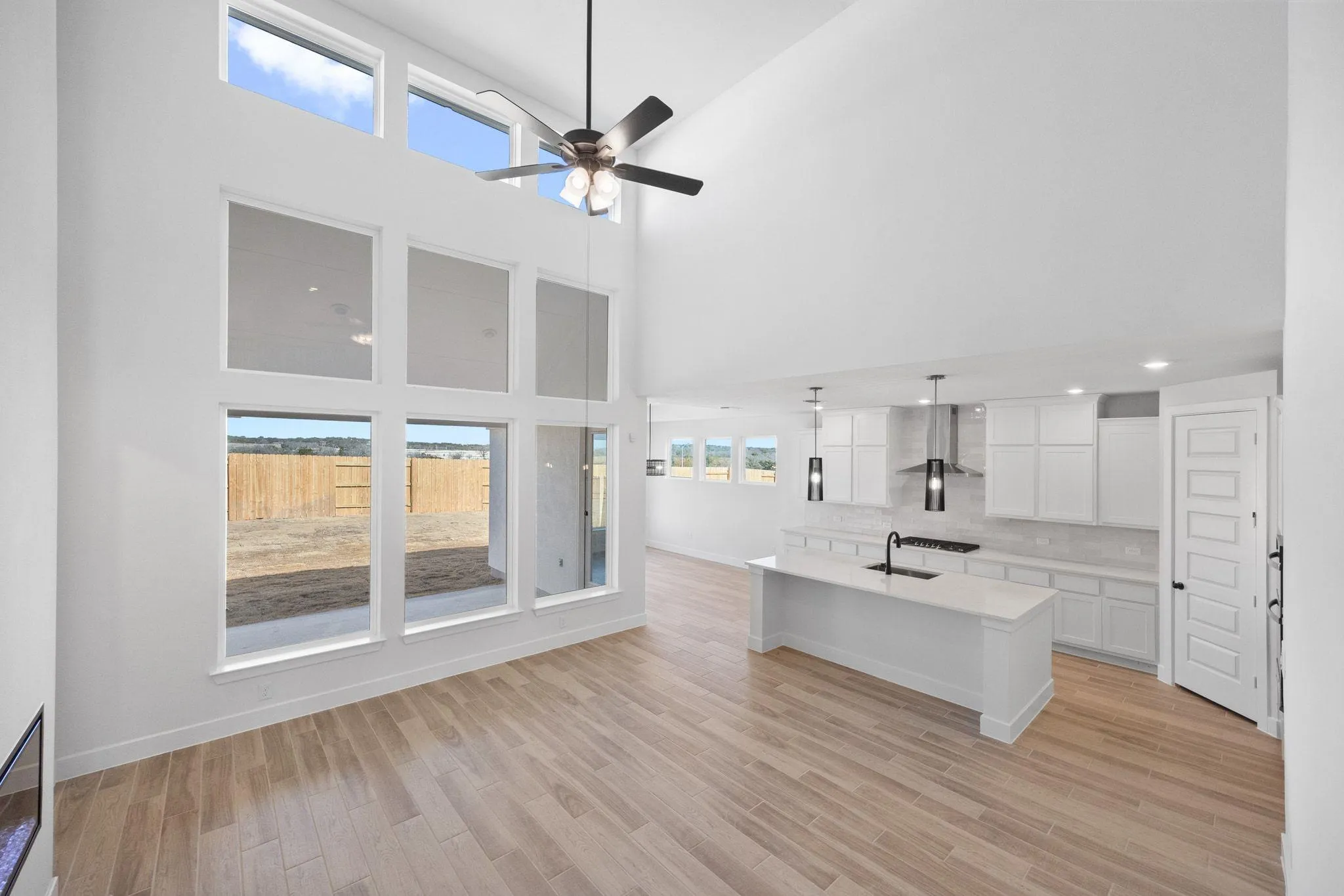 Photo 3 of 317 HORSEMINT LN