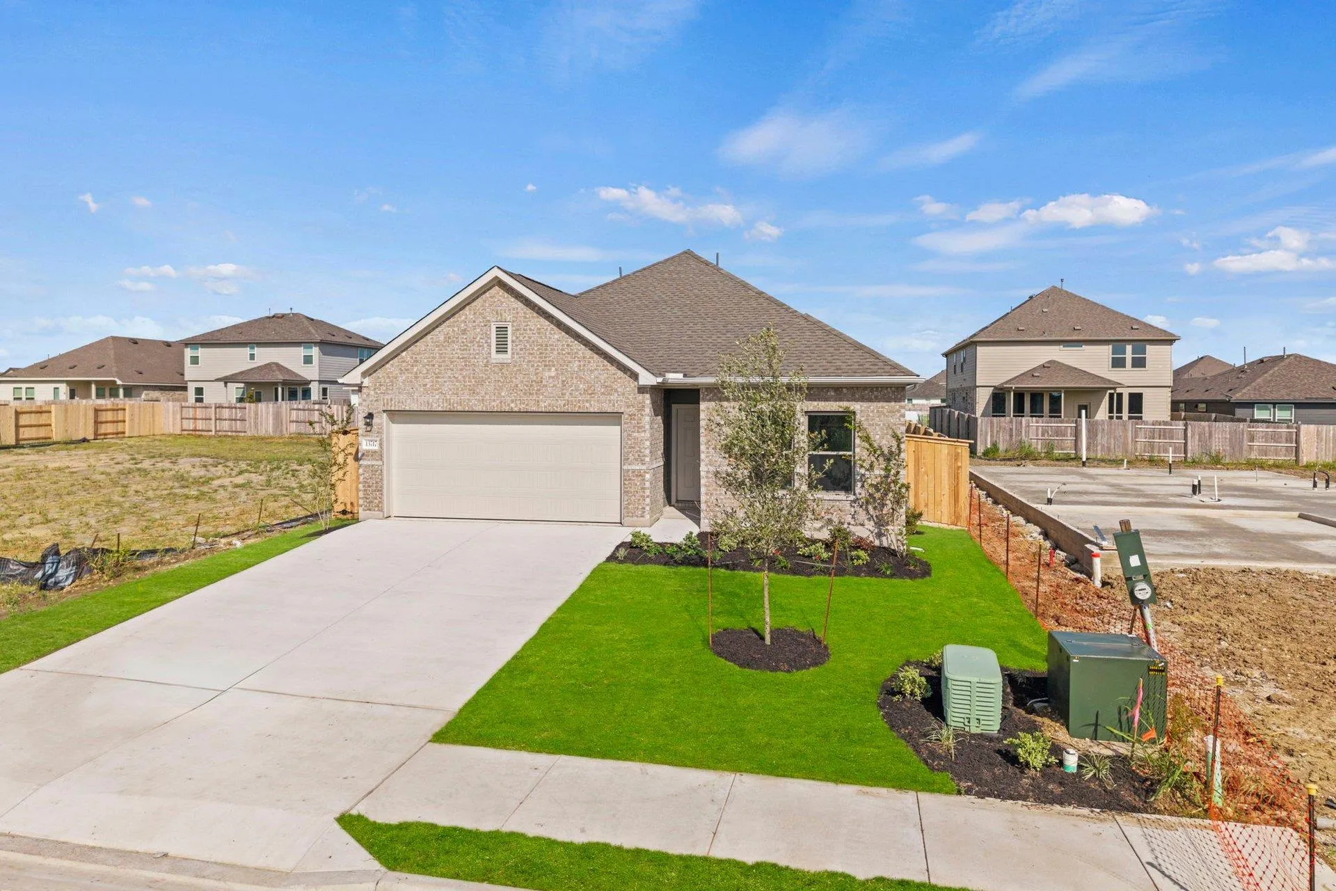 Photo 5 of 13717 RYAN RANGE LN