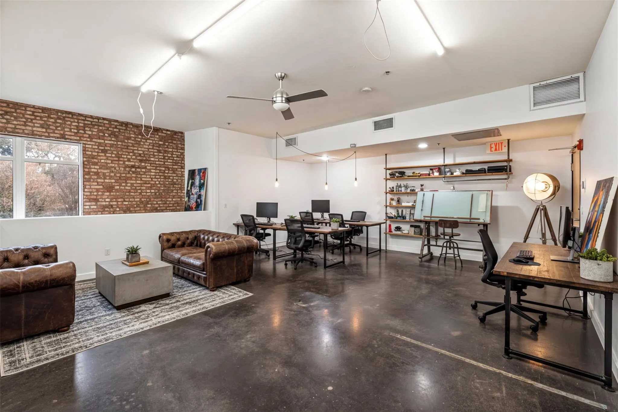 Photo 4 of 1601 E CESAR CHAVEZ ST #106