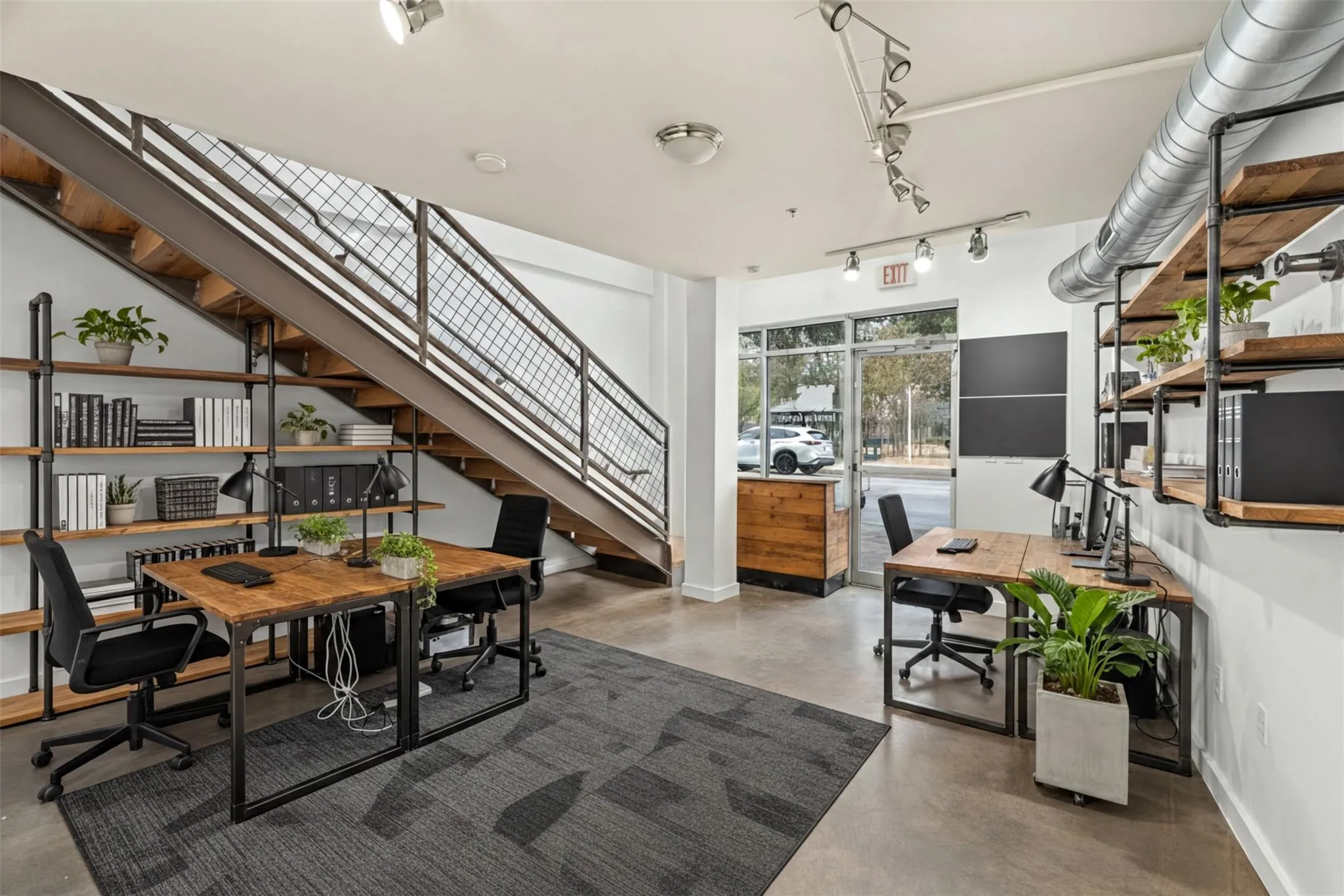 Photo 2 of 1601 E CESAR CHAVEZ ST #106