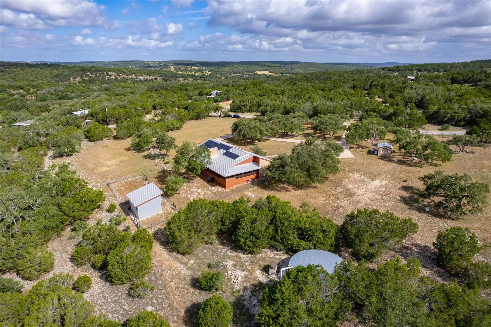 Photo of 300 SYCAMORE VALLEY RD, Dripping Springs, TX, 78620