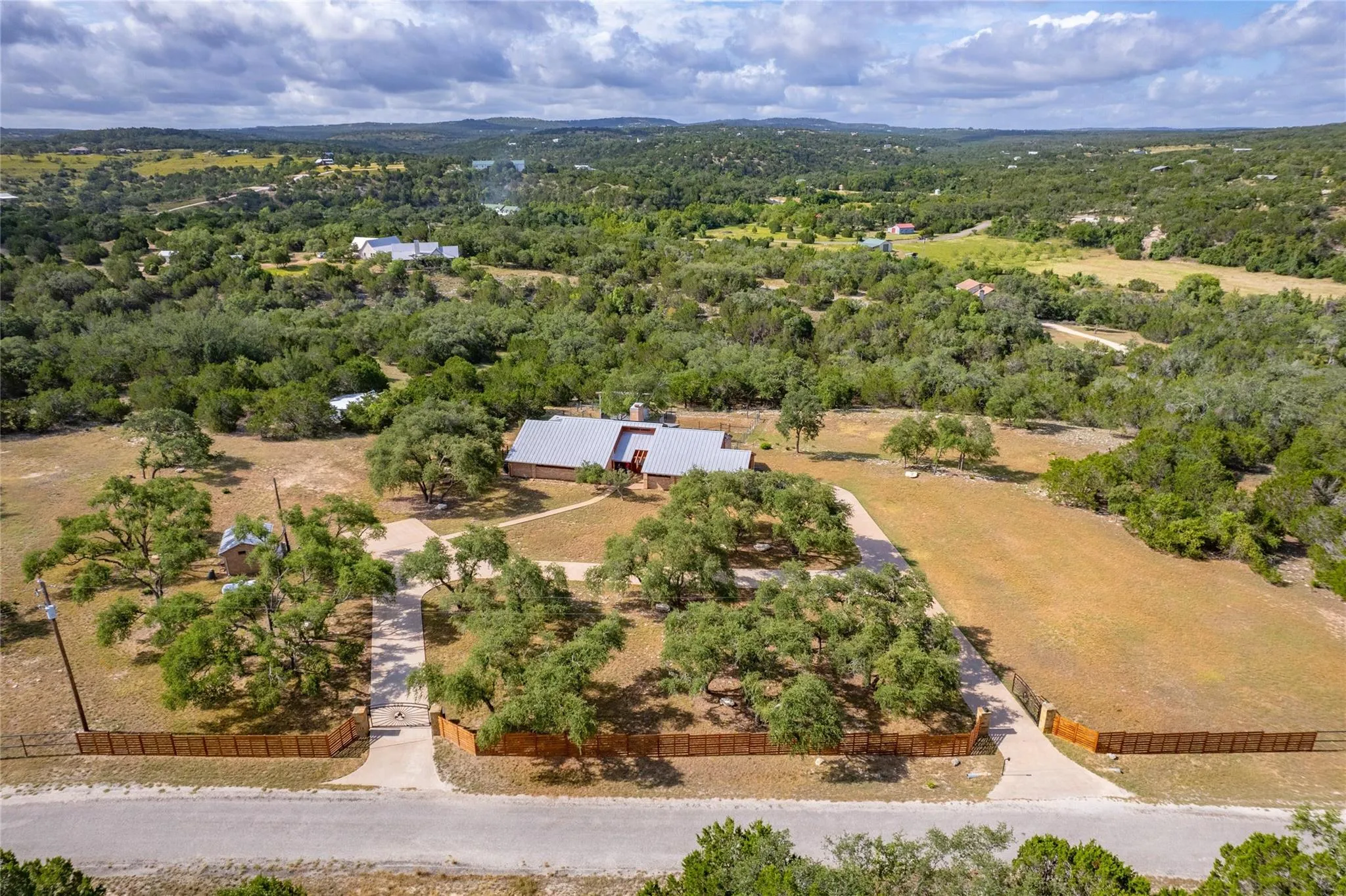 Photo 2 of 300 SYCAMORE VALLEY RD