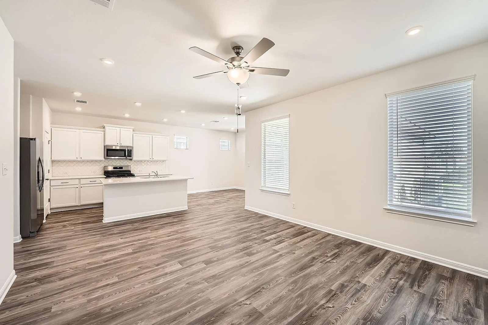 Photo 5 of 188 WEAVER LN