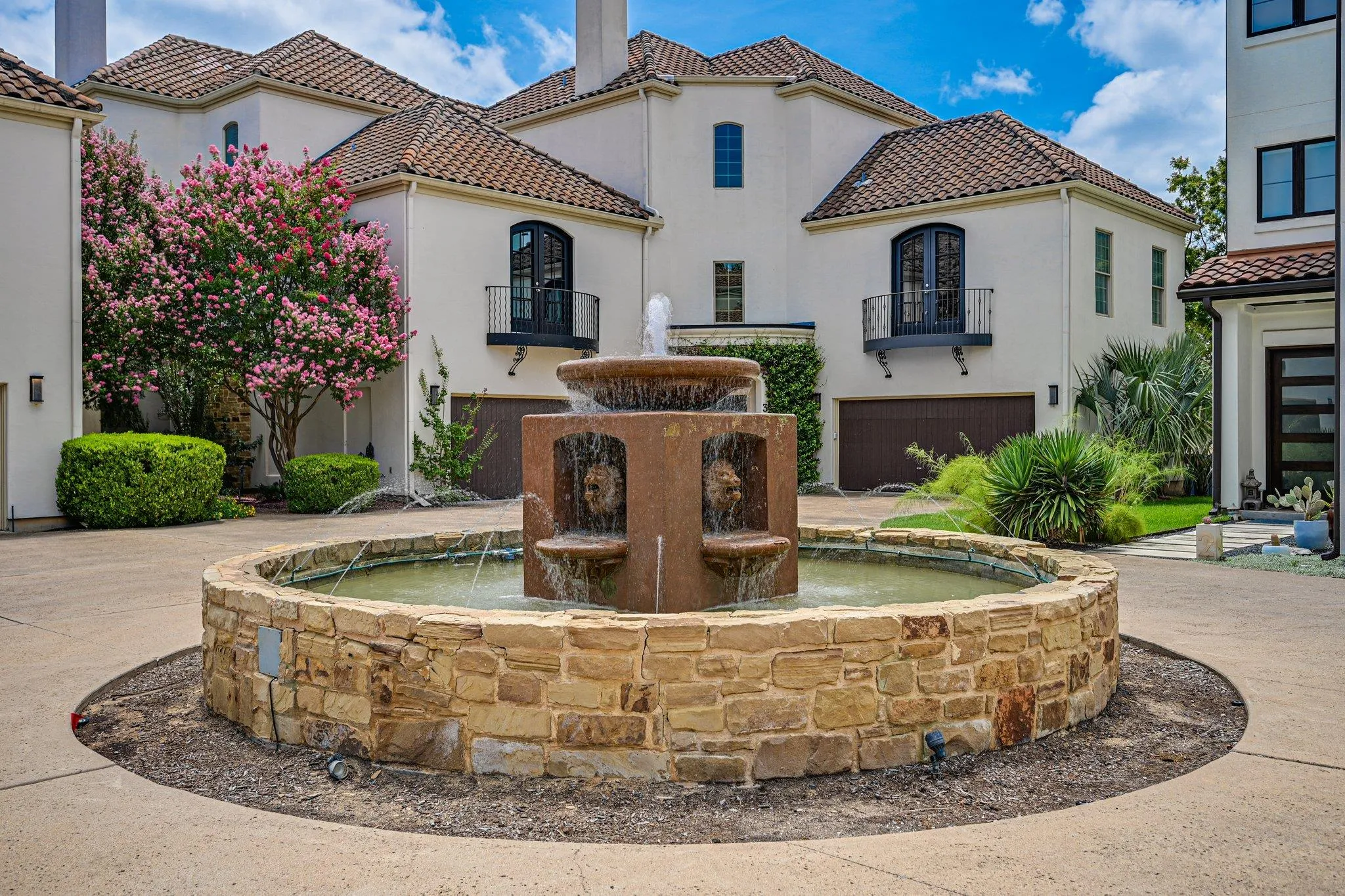Photo of 1910 RUE DE ST TROPEZ #4, Austin, TX, 78746