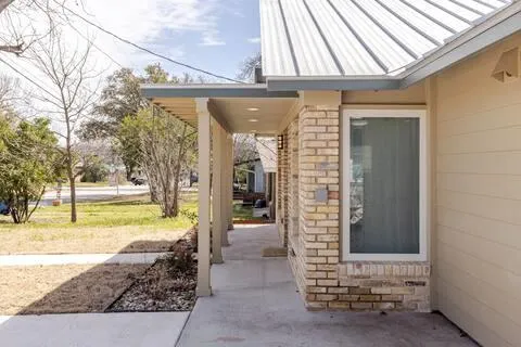 Photo 4 of 605 WILMES DR #1