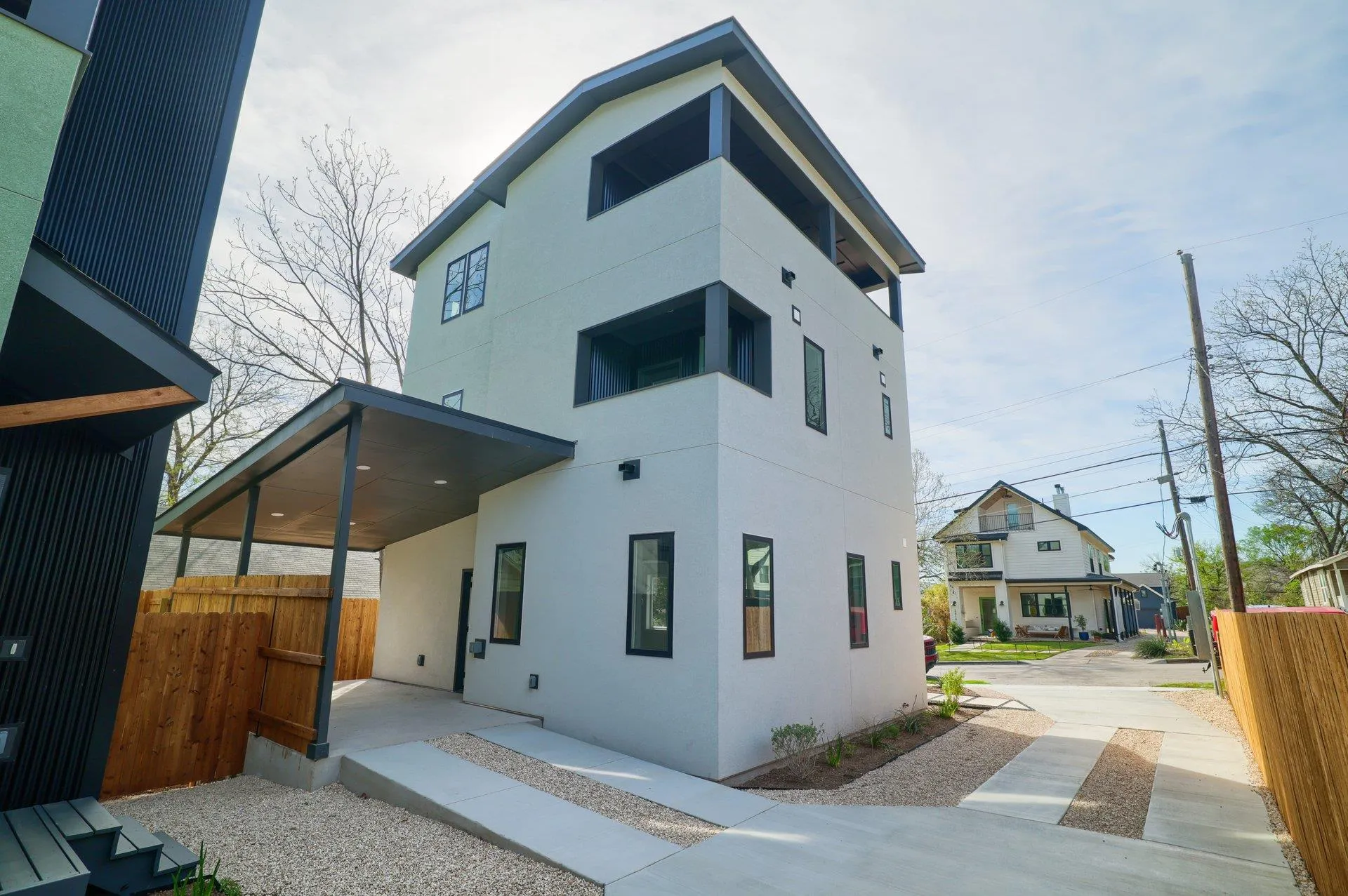 Photo 2 of 2818 E 22ND ST #1