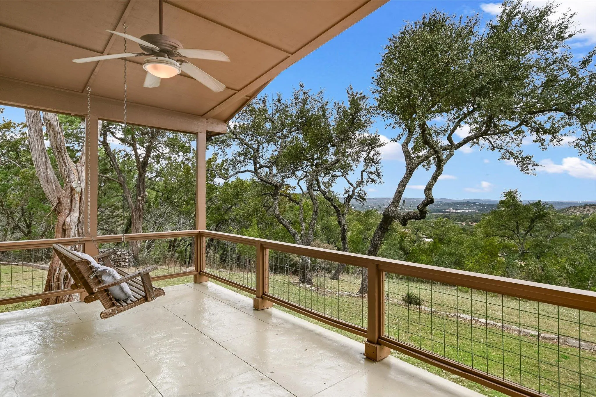 Photo of 816 BUTTERCUP LN, Wimberley, TX, 78676