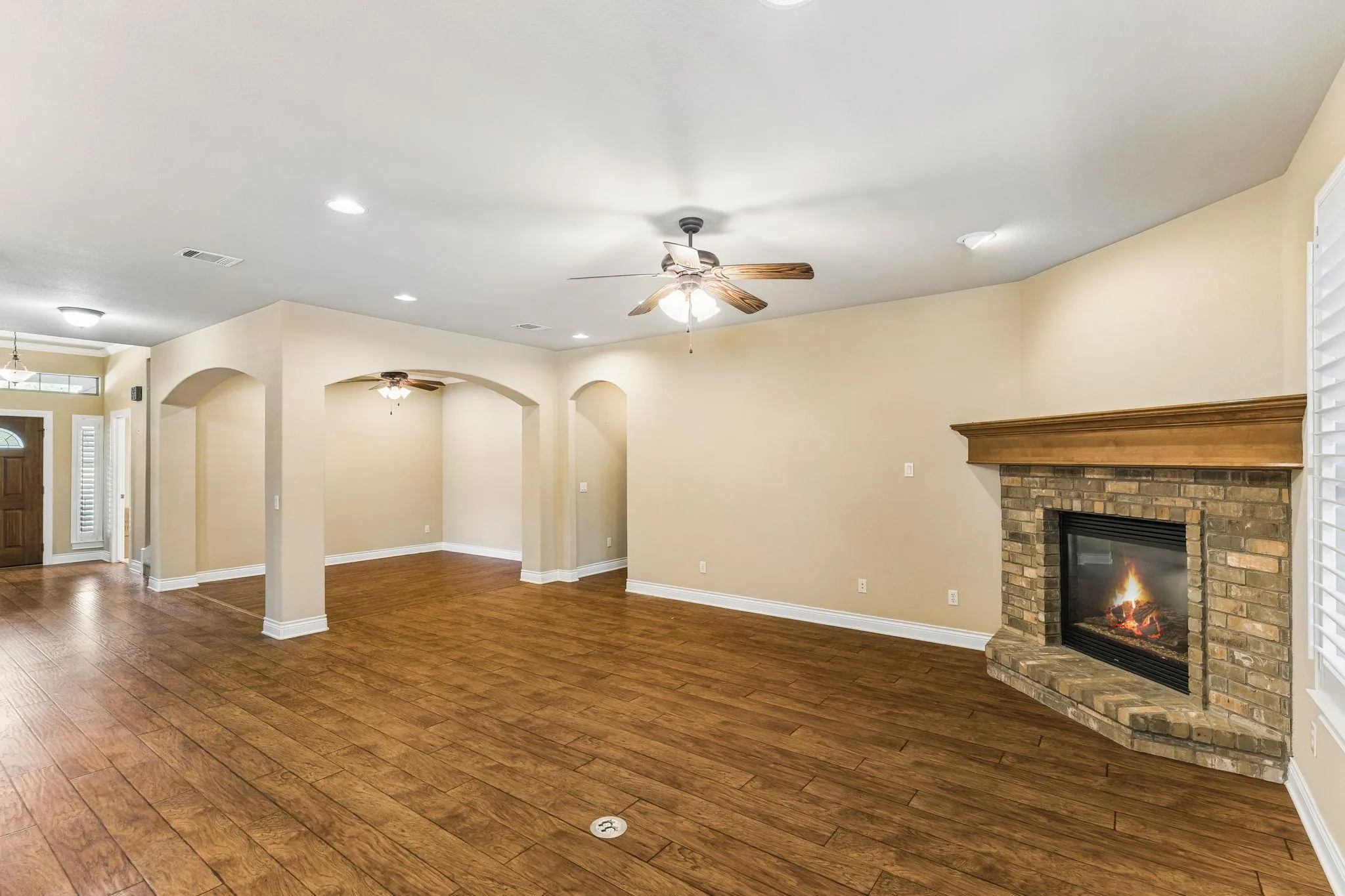 Photo 5 of 4802 HIDDEN SPRINGS TRL