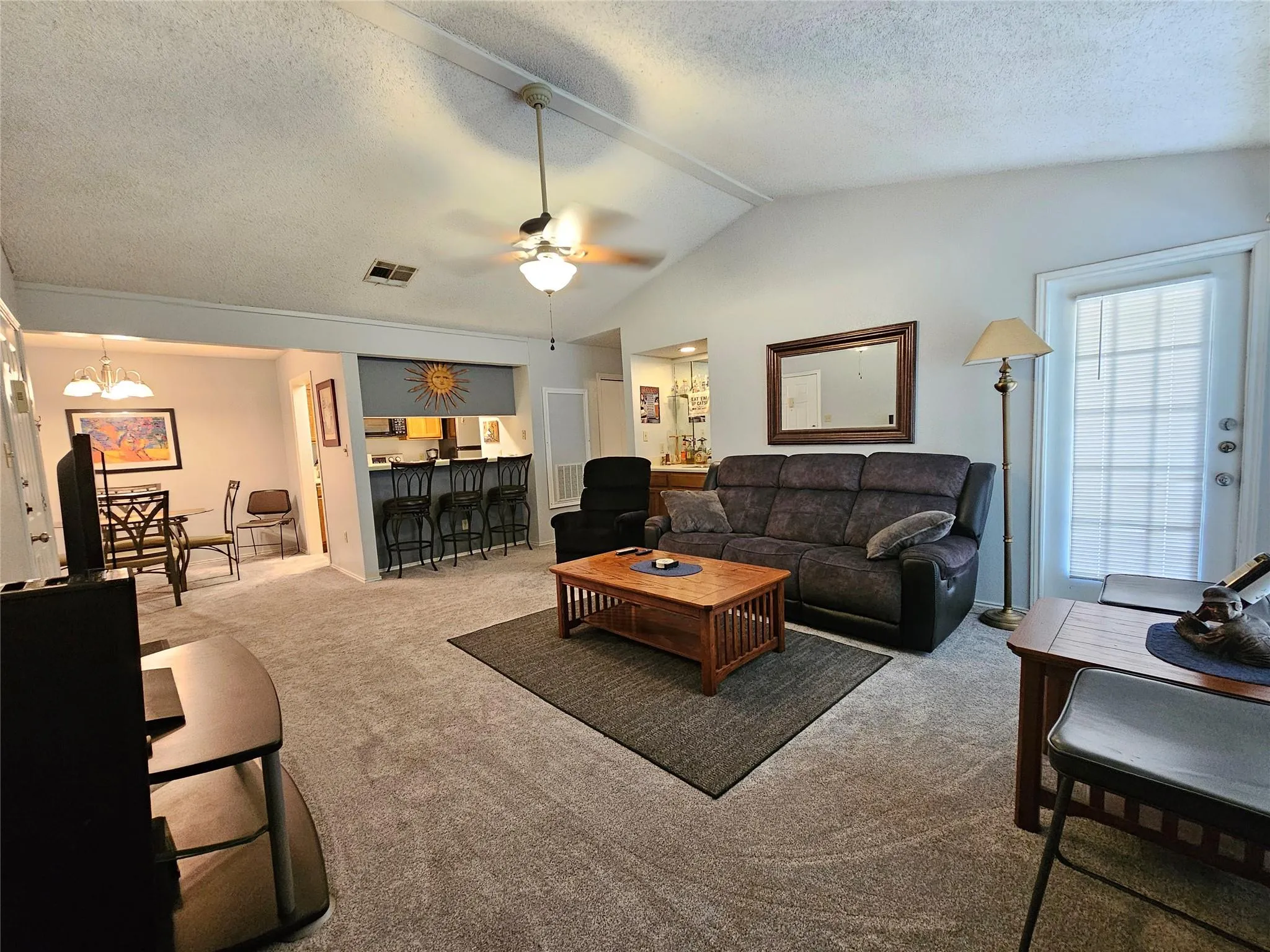 Photo 4 of 1202 THORPE LN #604