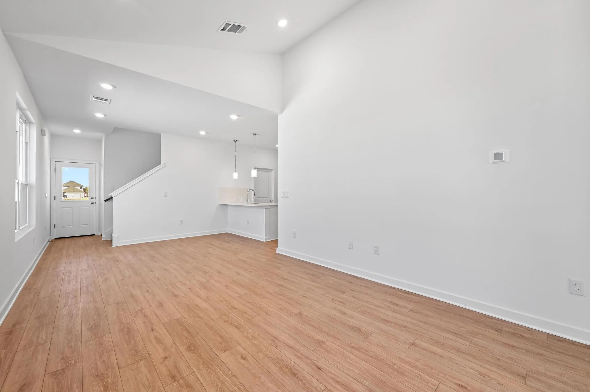 Photo 4 of 497 ORLEANIAN DR #C