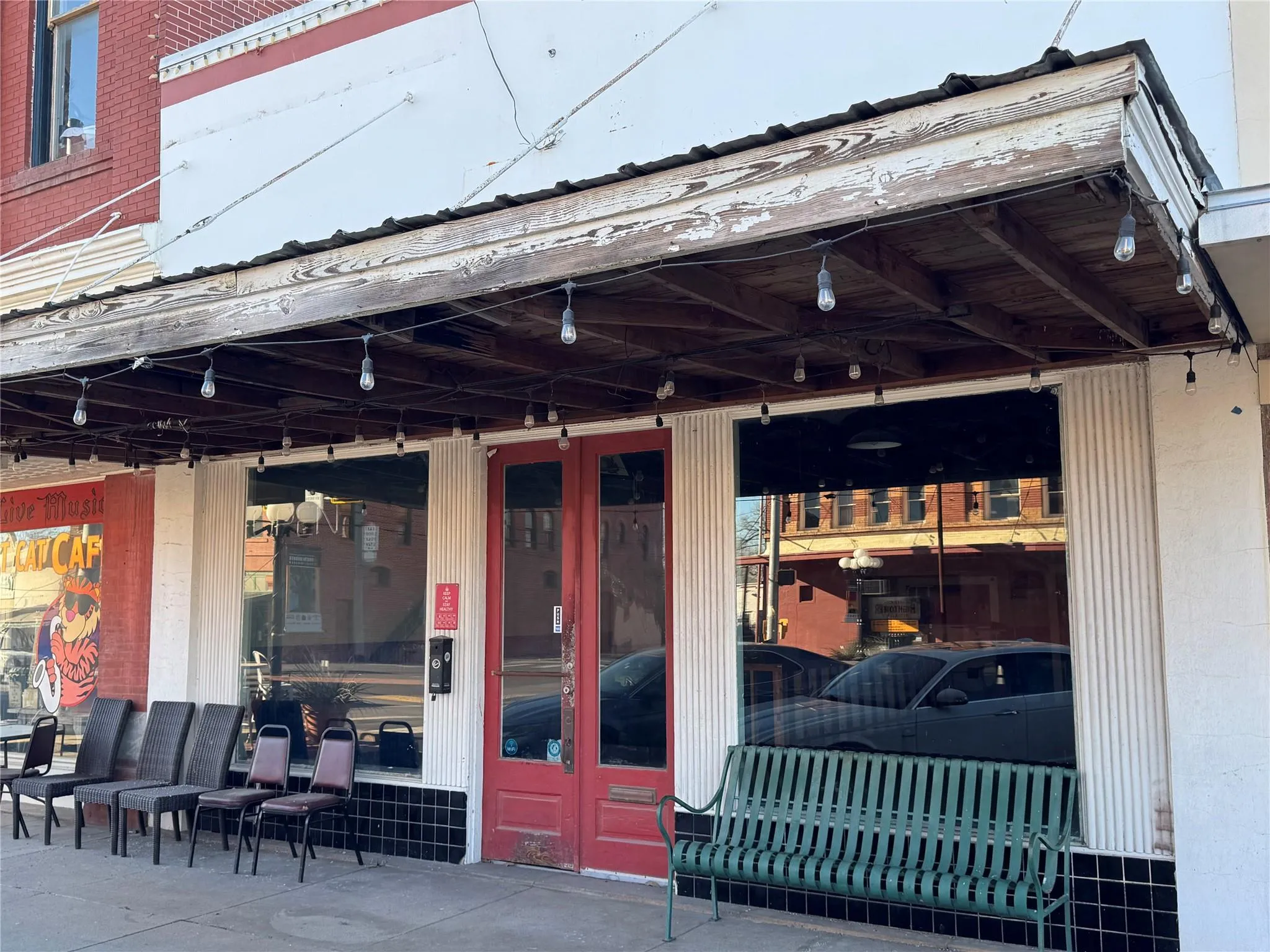 Photo 2 of 303 MAIN ST