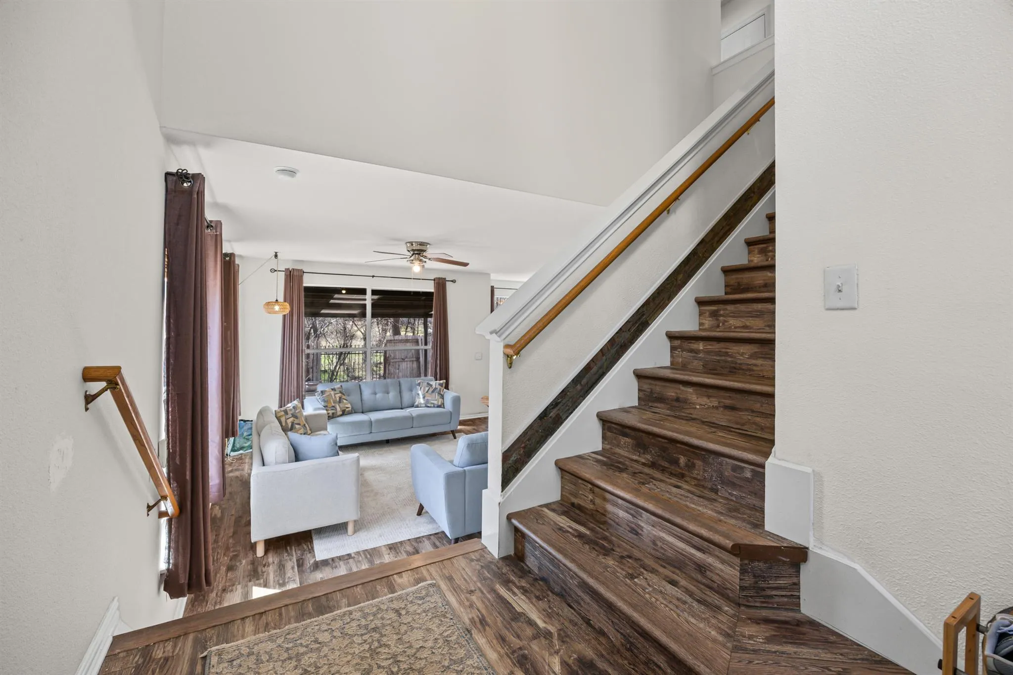 Photo 5 of 1602 WESTWOOD LN