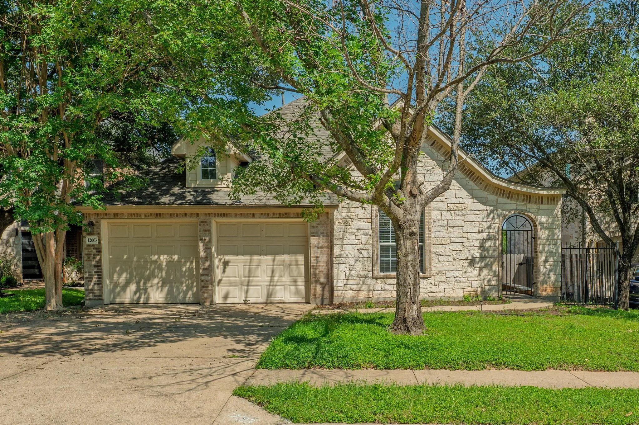 Photo 2 of 12603 PALFREY DR