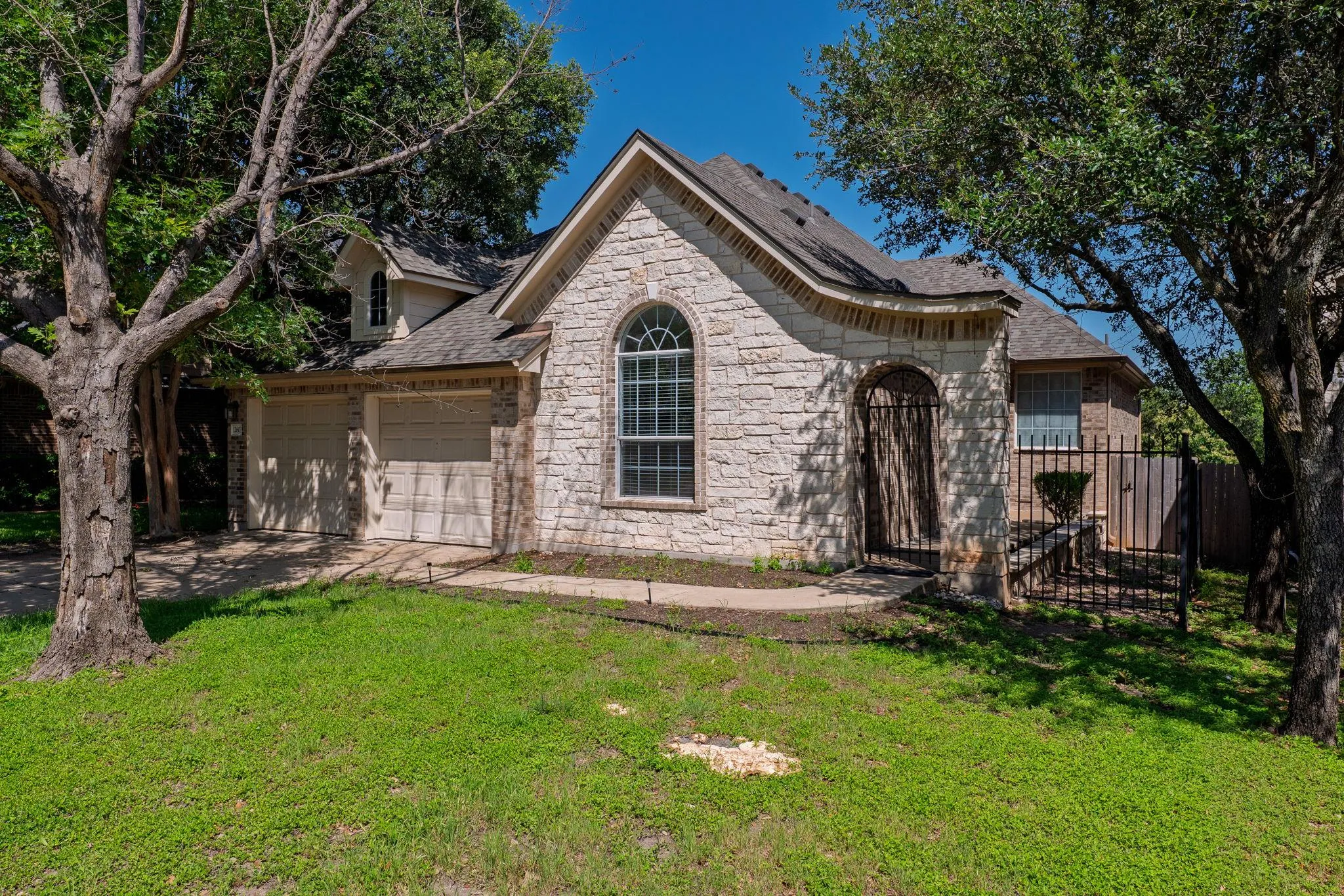 Photo 3 of 12603 PALFREY DR