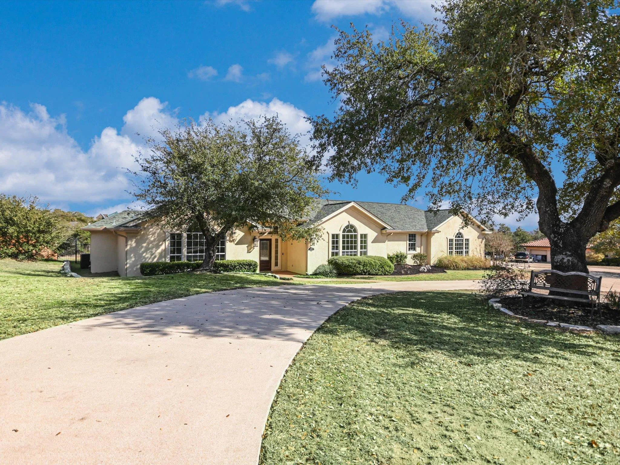 Photo 3 of 10111 BAXTER LN