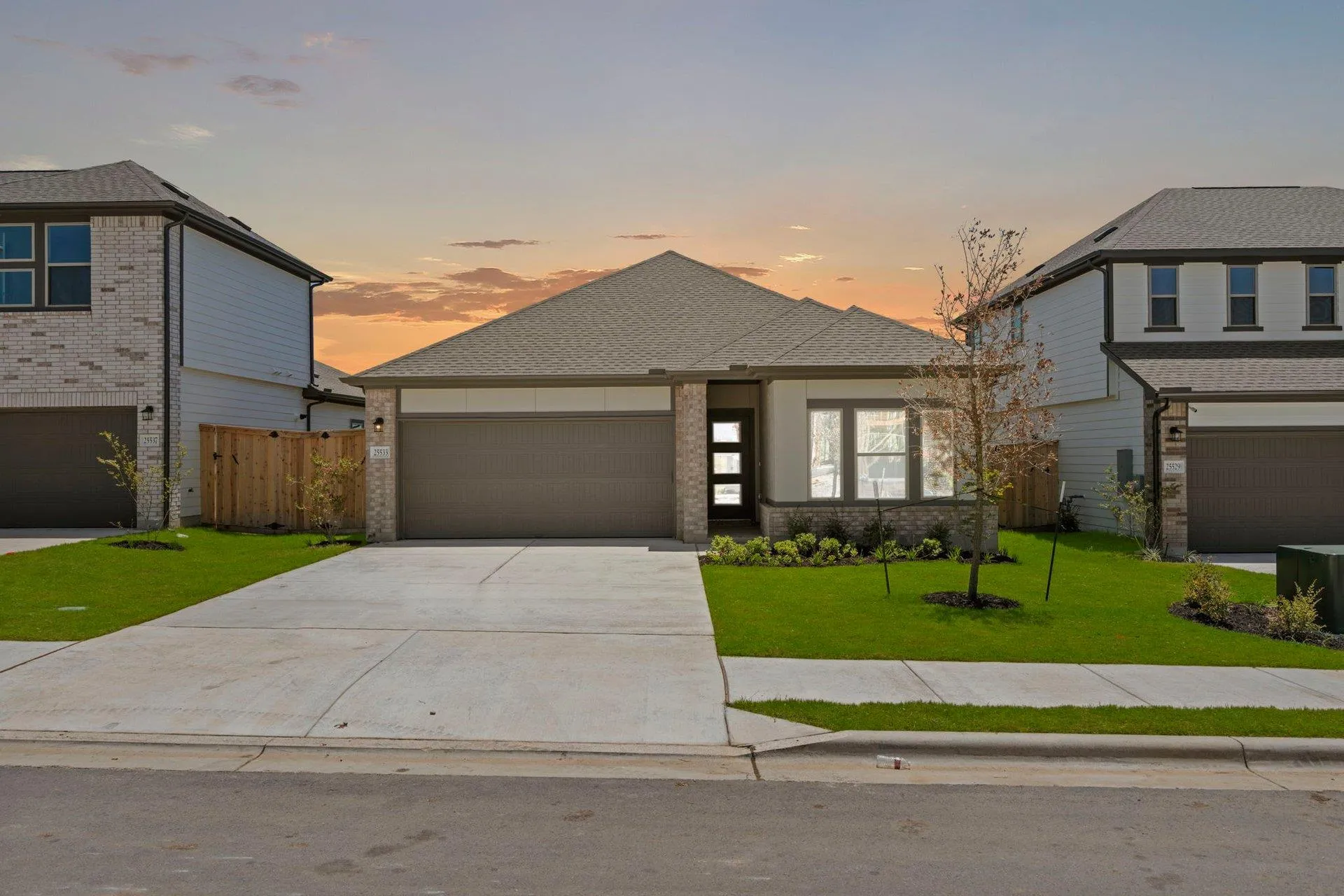 Photo of 25533 FLORA BELLA LN, Elgin, TX, 78621