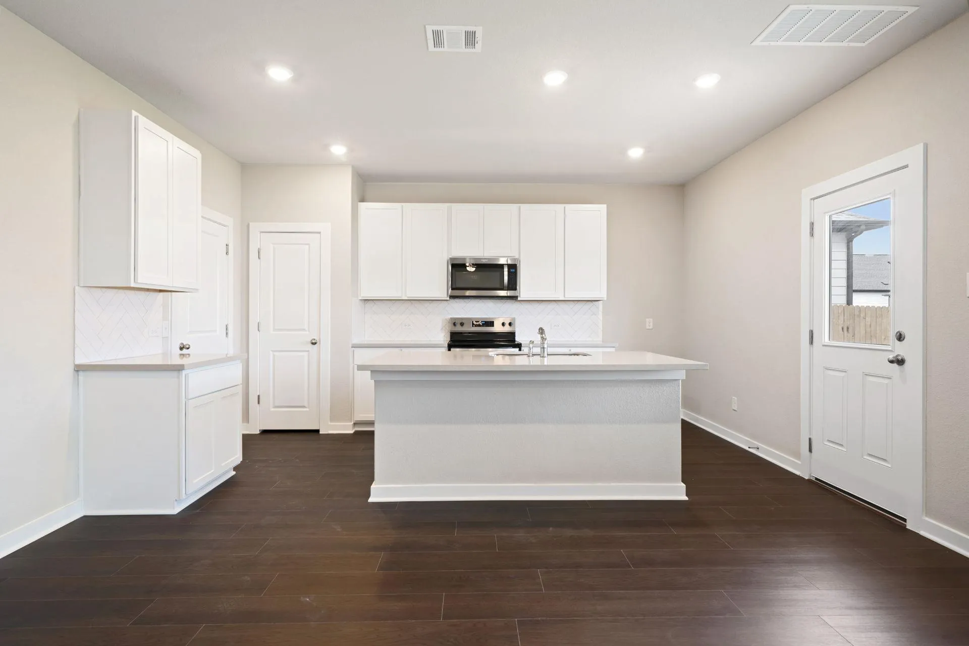 Photo 5 of 13801 RYAN RANGE LN