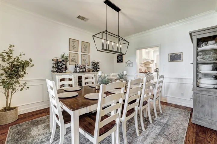 Formal Dining