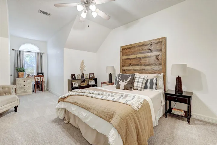 2nd bedroom, upstairs