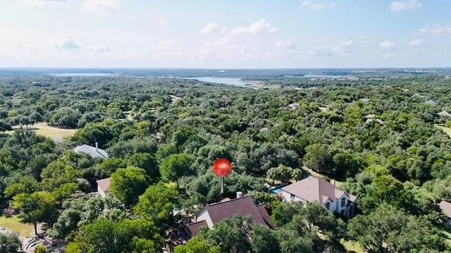 1-2 miles from Jim Hogg & Russell Park Boat Ramps