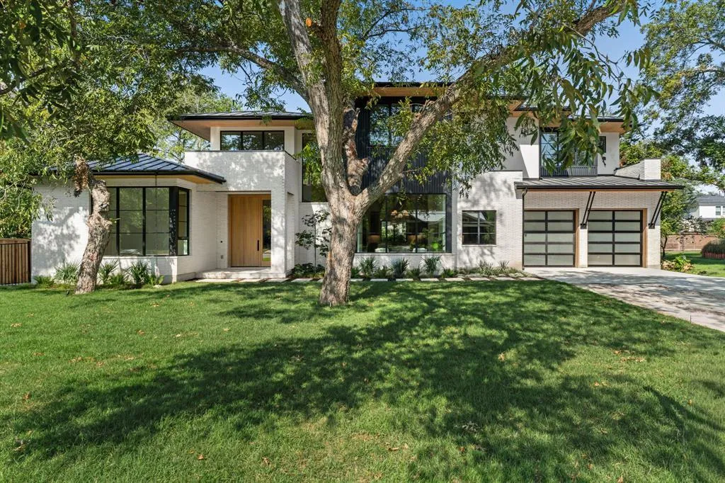 Photo of 5908 BULL CREEK RD, Austin, 78757