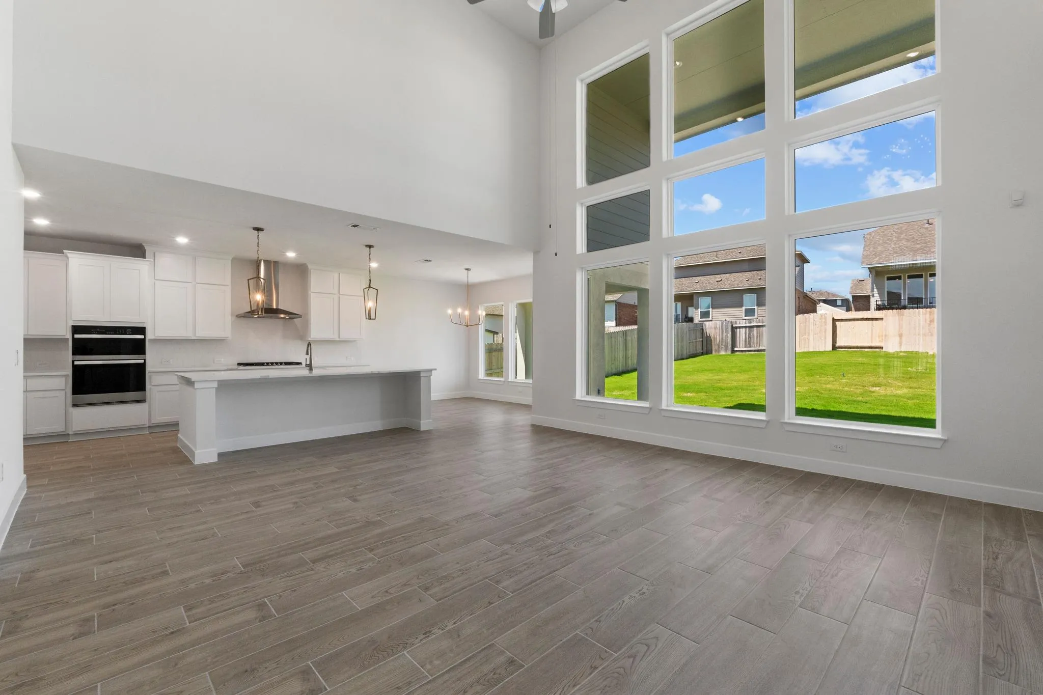 Photo 3 of 129 MEADOW BEAUTY LN