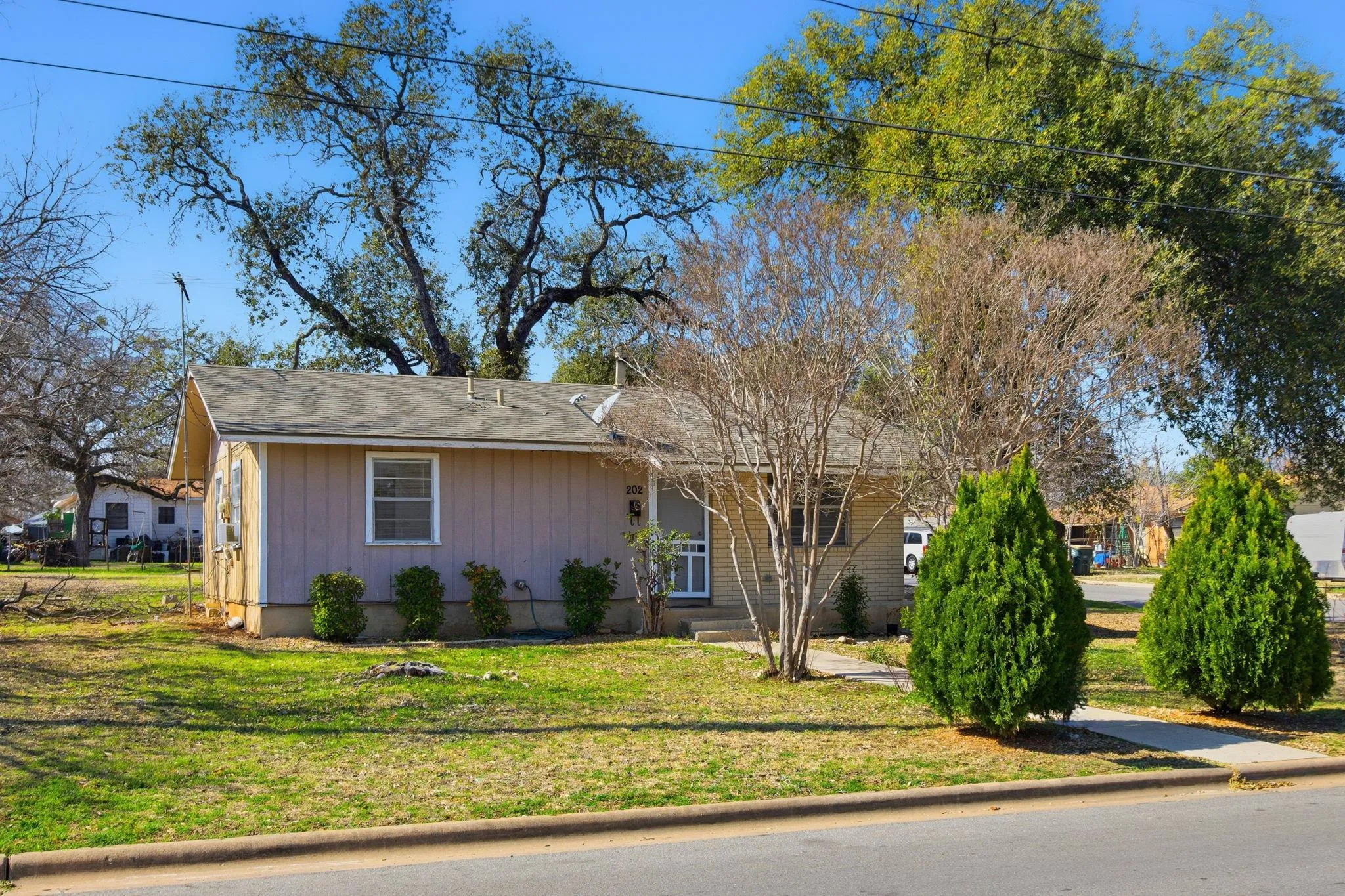 Photo of 202 FOREST ST, Georgetown, TX, 78626