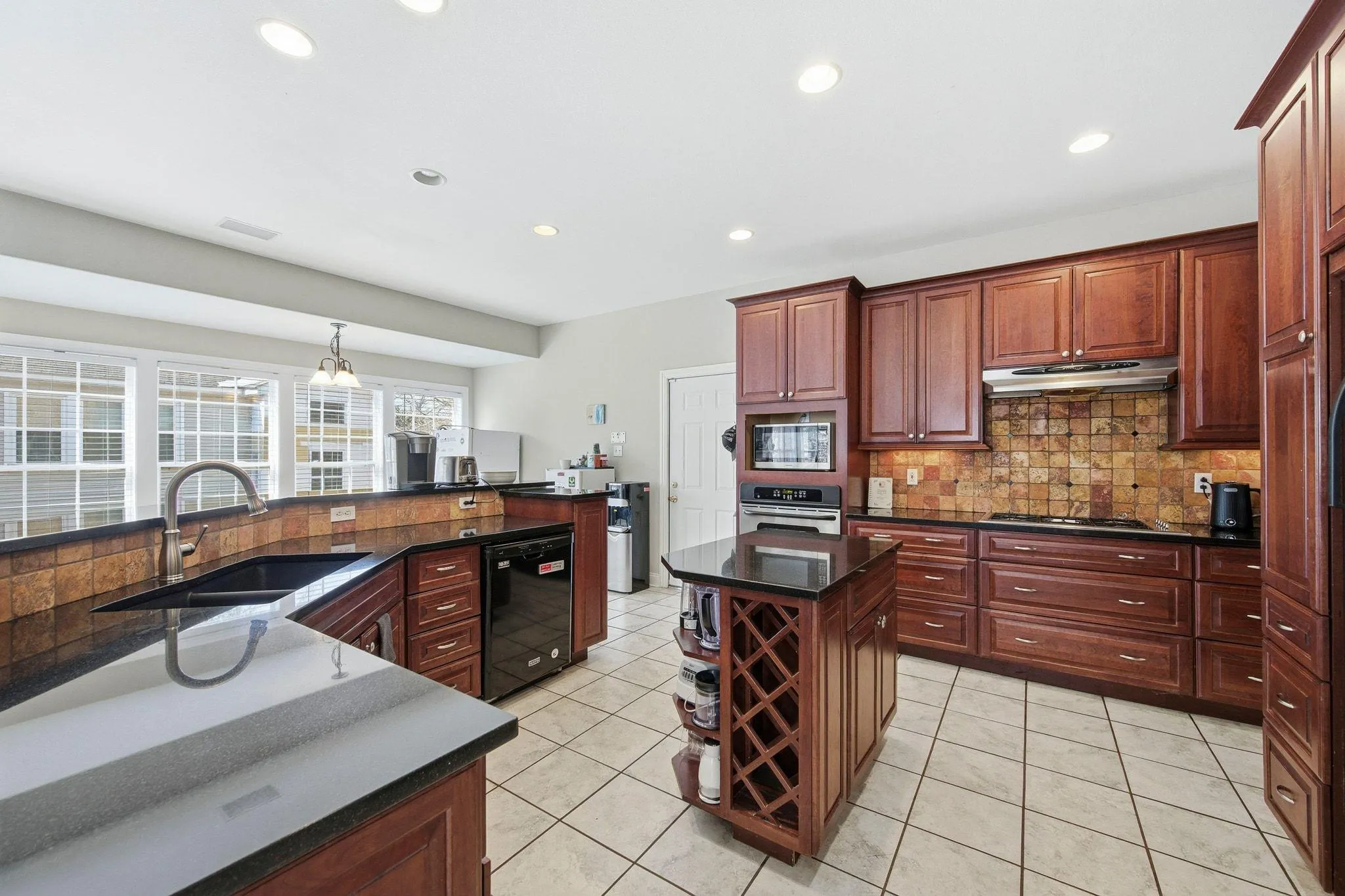 Photo 2 of 2413 ENFIELD RD