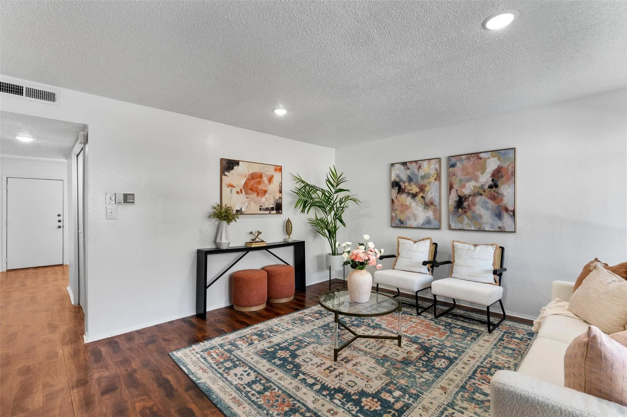 Photo 2 of 6910 HART LN #203