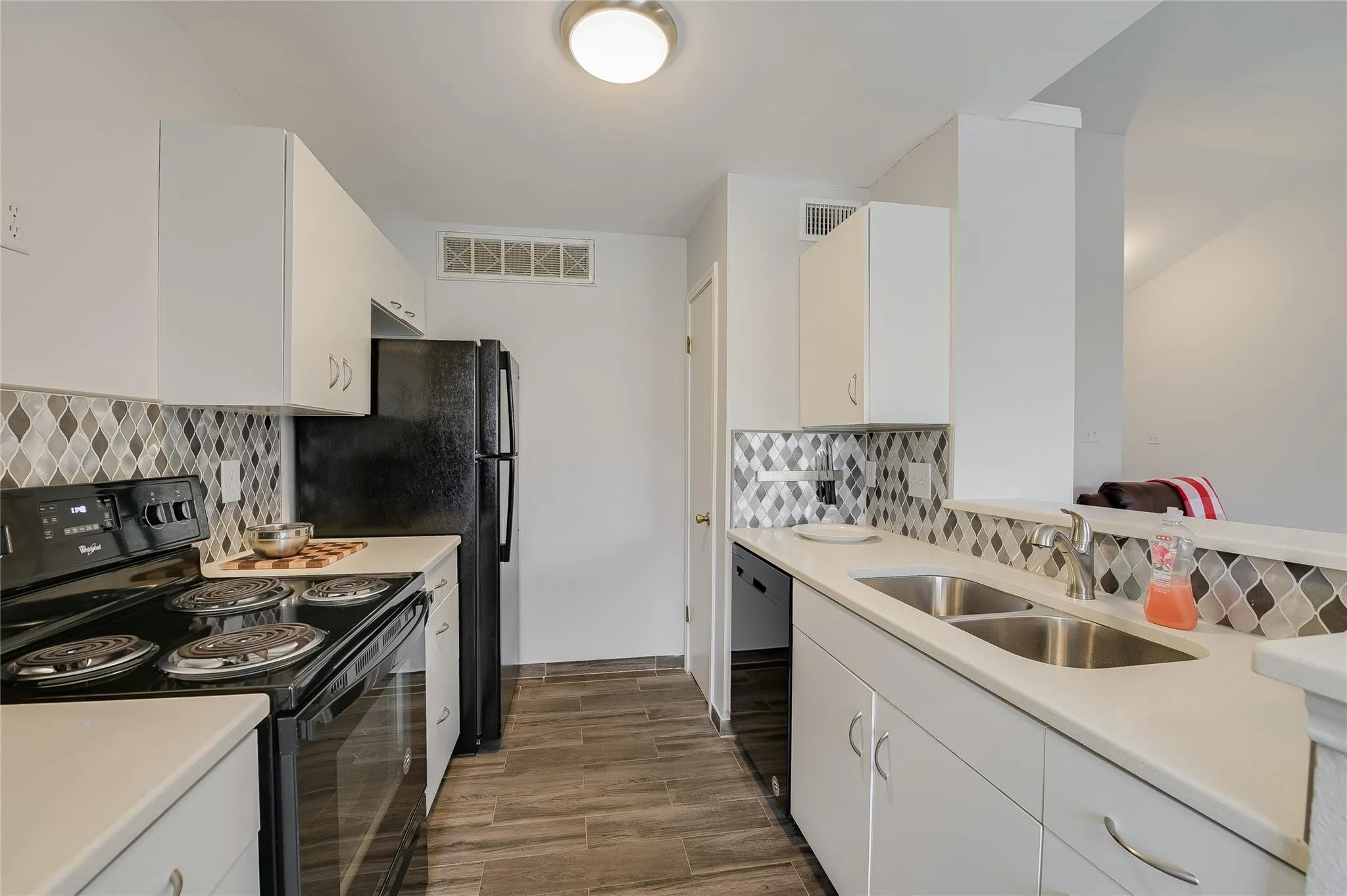 Photo 5 of 1601 FARO DR #2403