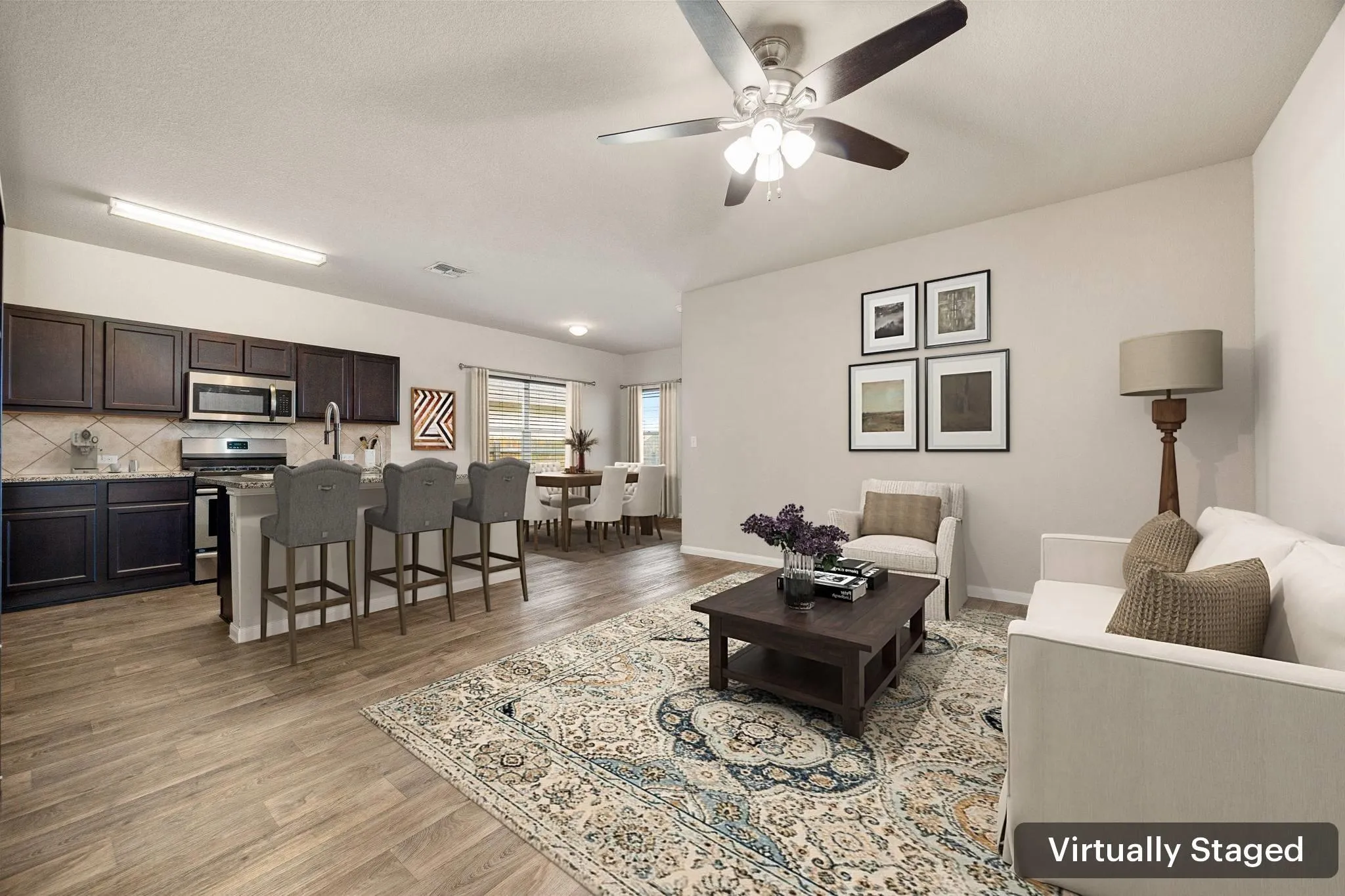 Photo 3 of 152 CIBOLO CREEK DR